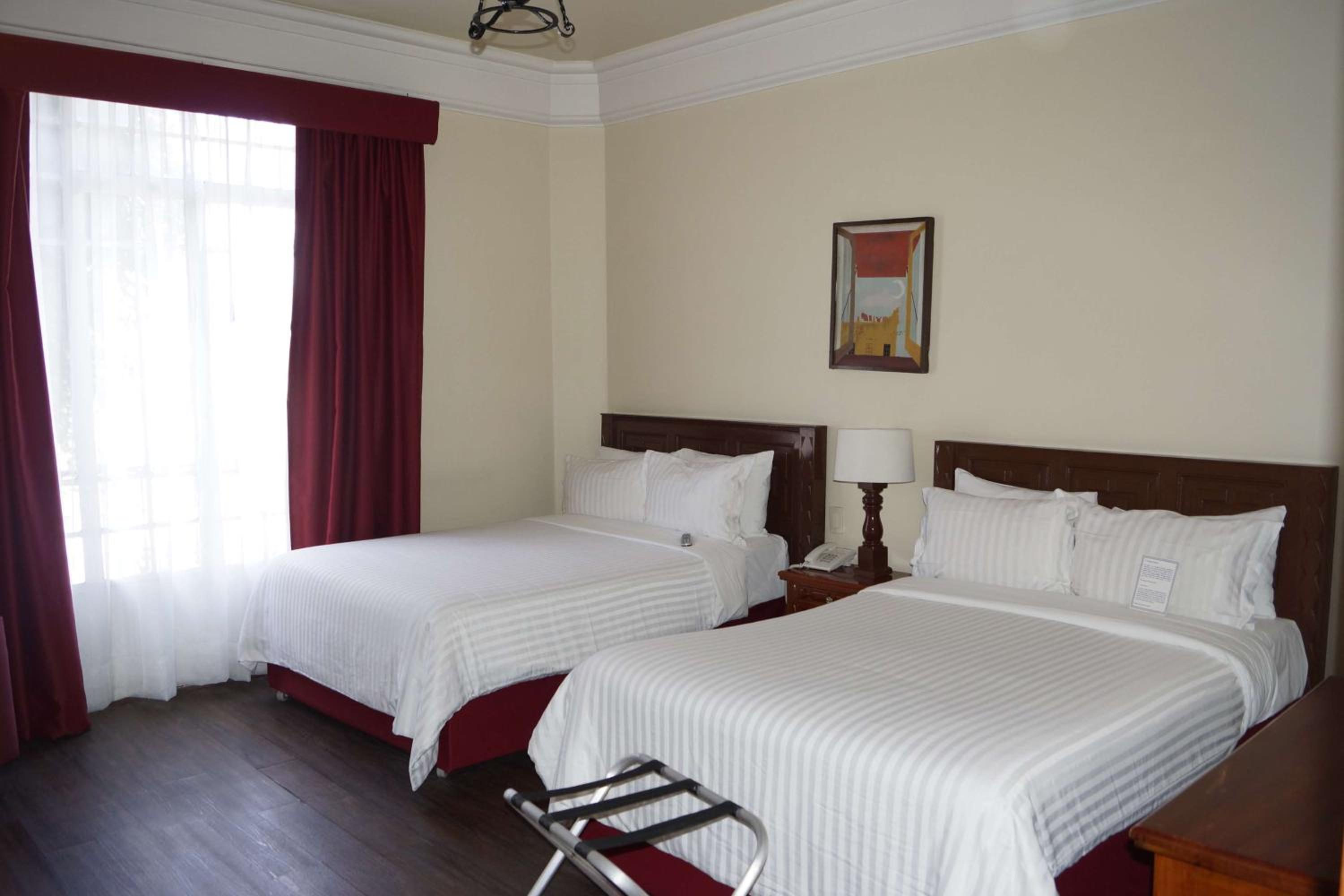 Double Room with Two Double Beds - Photo 4