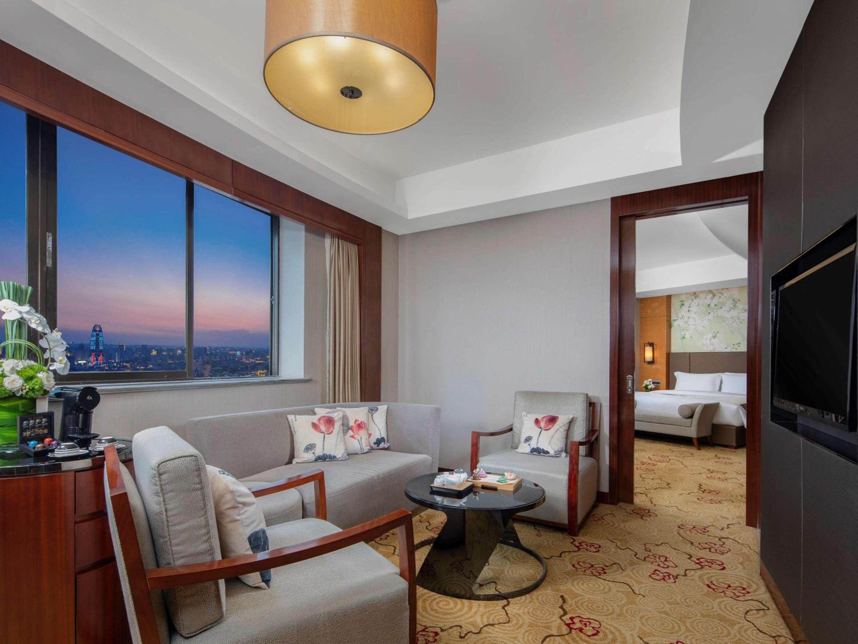 Prestige Suite - Photo 2