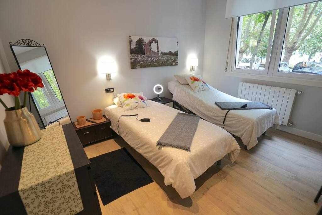 Two-Bedroom Apartment - Photo 28