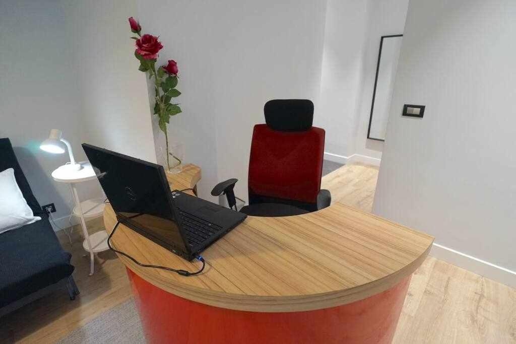 Two-Bedroom Apartment - Photo 24