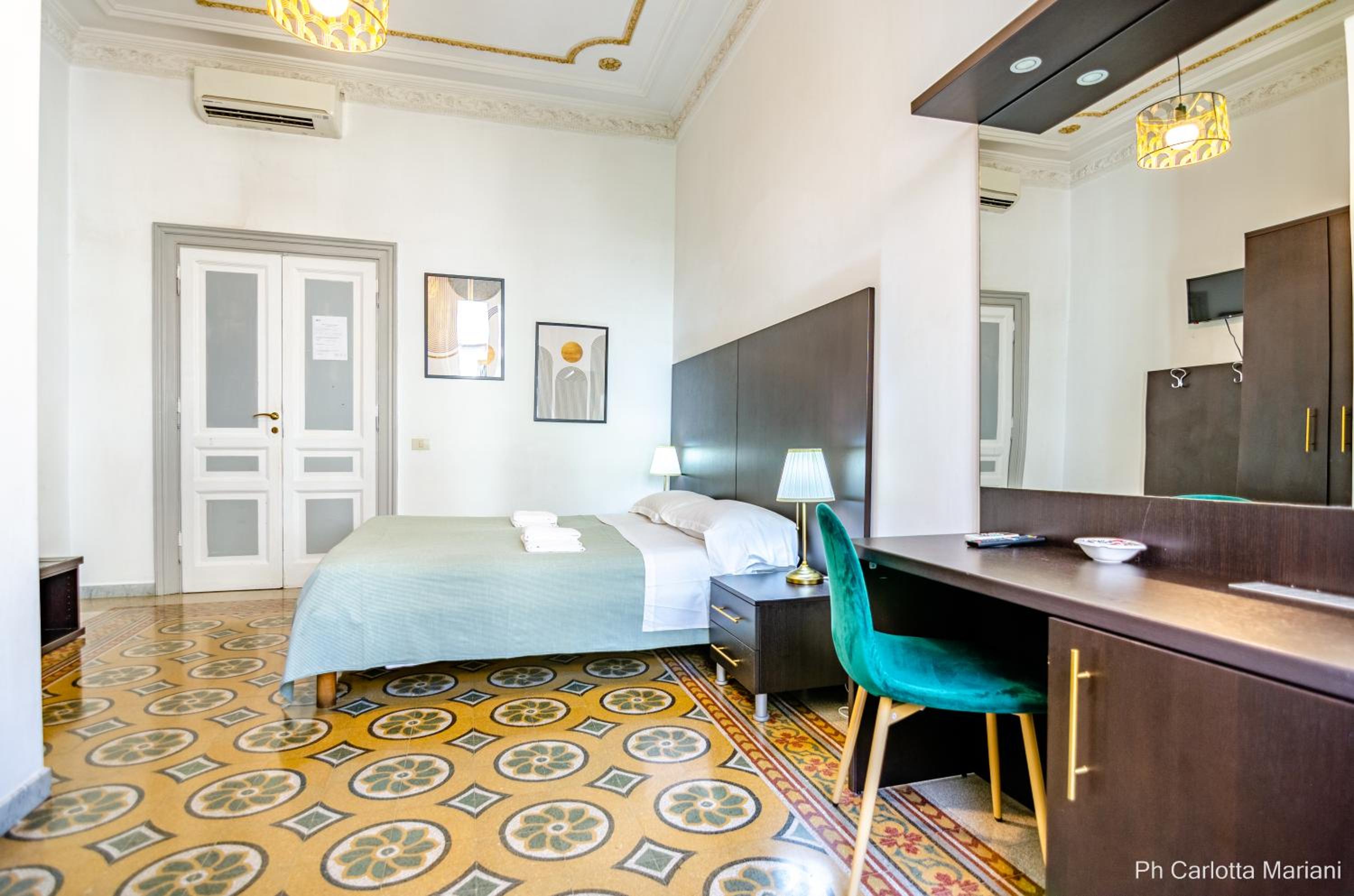 Double Room with Private Bathroom photo 1