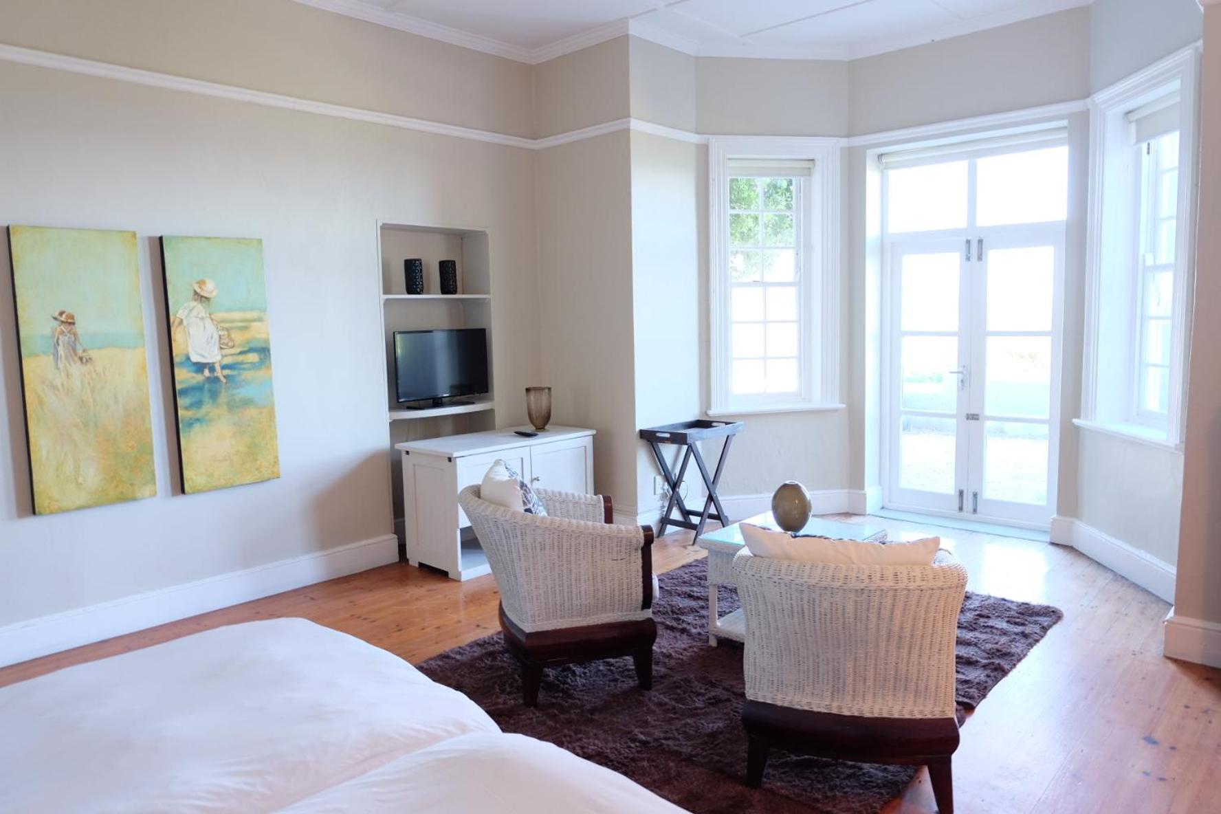 Deluxe Double or Twin Room with Ocean View - Photo 1