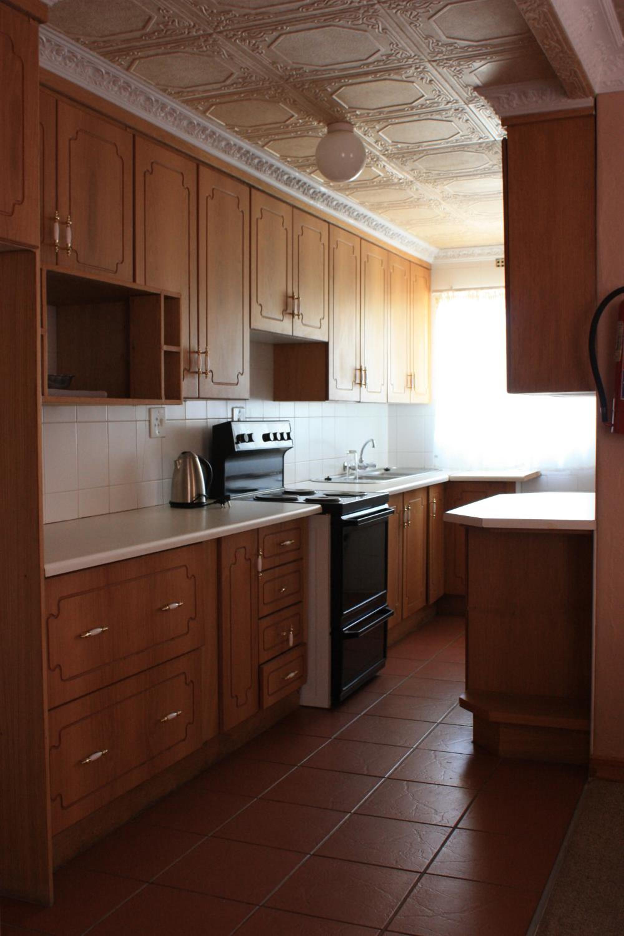 Double or Twin Room with Balcony and Garden View photo 2