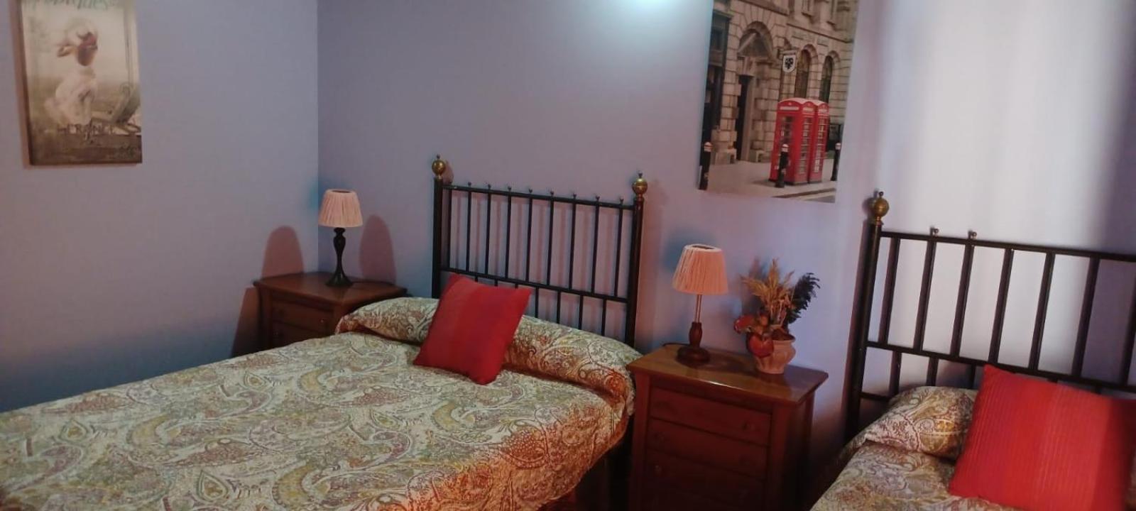Habitación Doble con Baño Privado