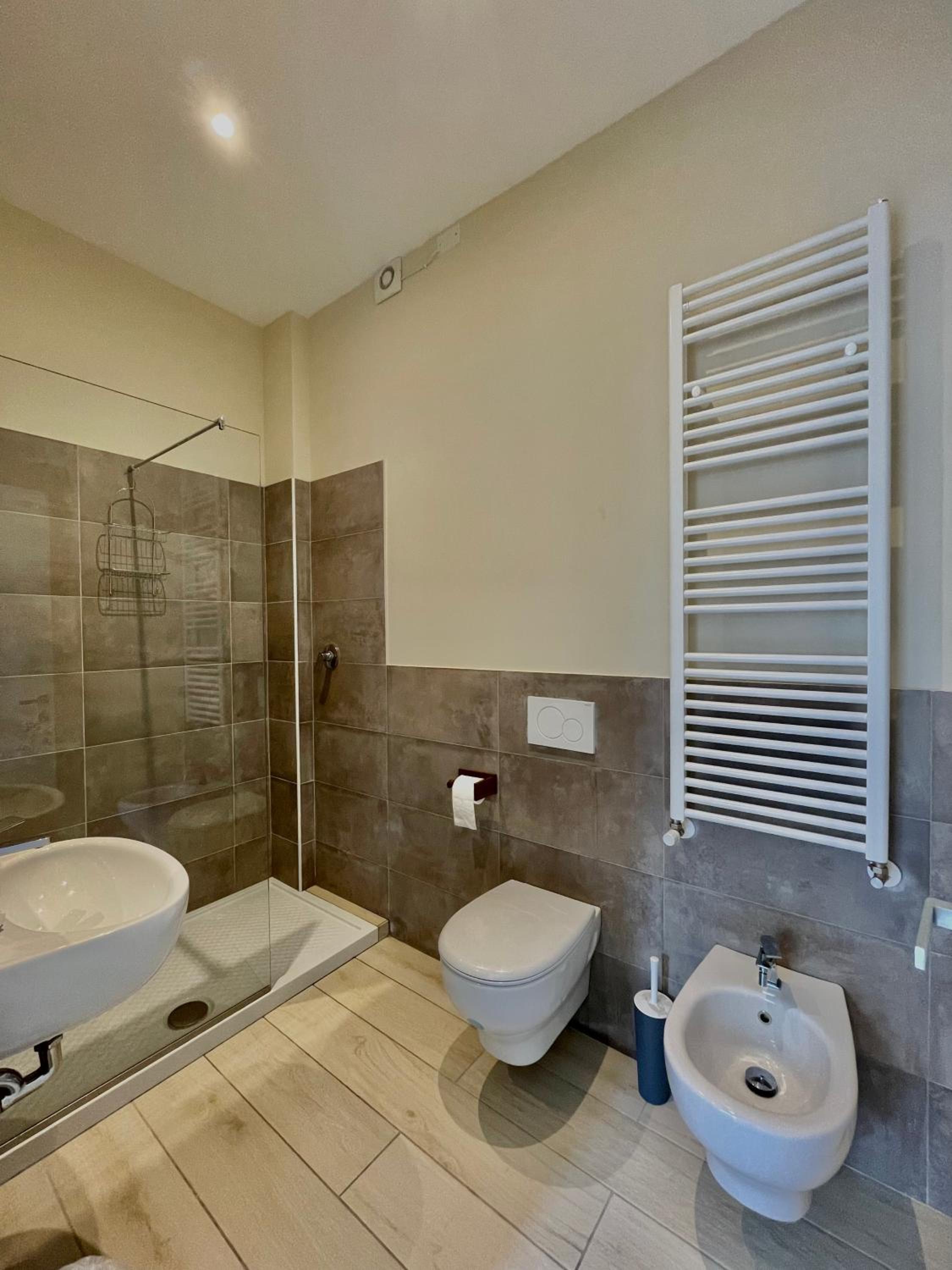 Double Room with Private Bathroom photo 2