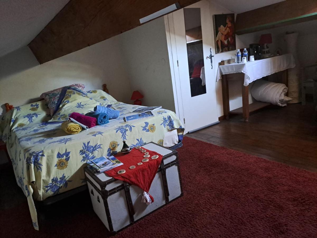 Double Room with Private Bathroom photo 3