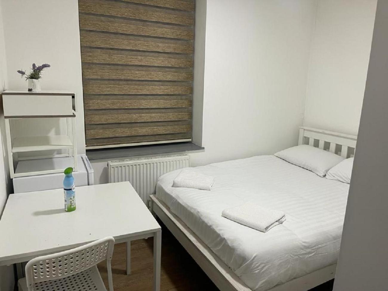 Budget Double Room photo 2