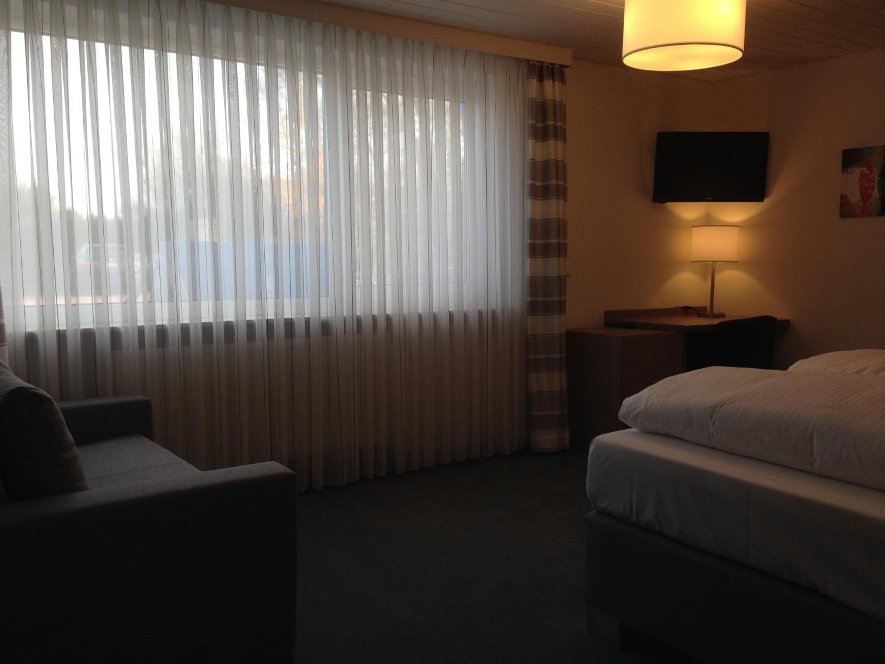 Deluxe Triple Room - Photo 7
