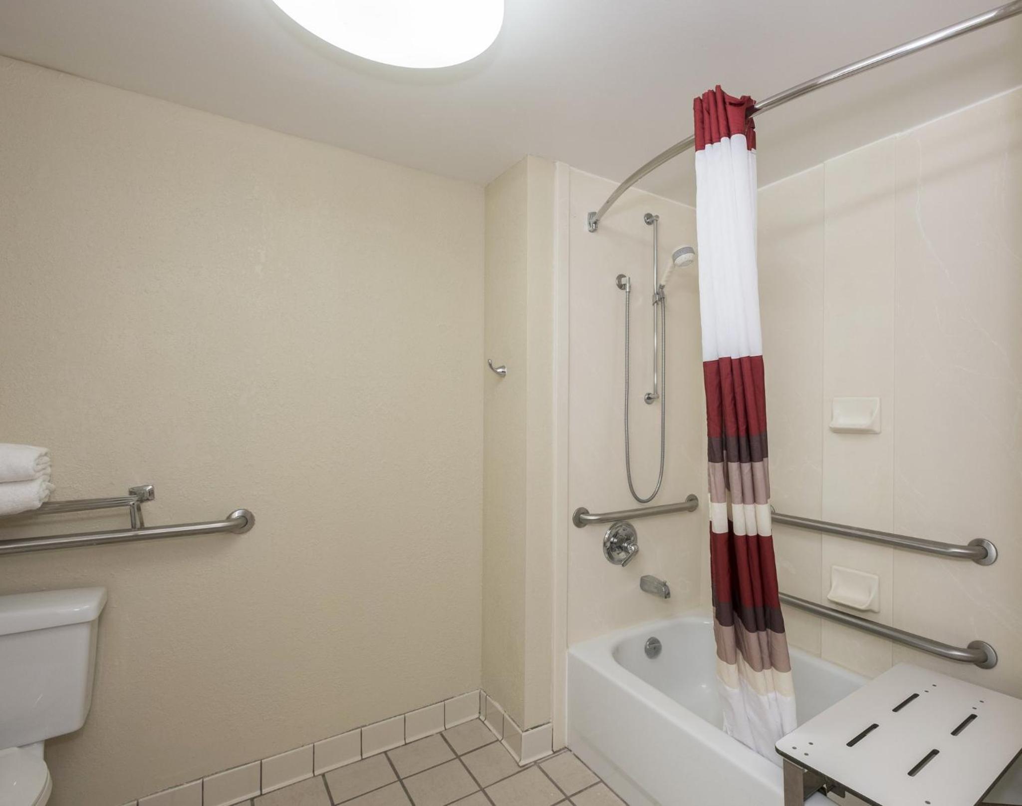 Deluxe Room with Two Queen Beds Disability Access Non-Smoking - Photo 6