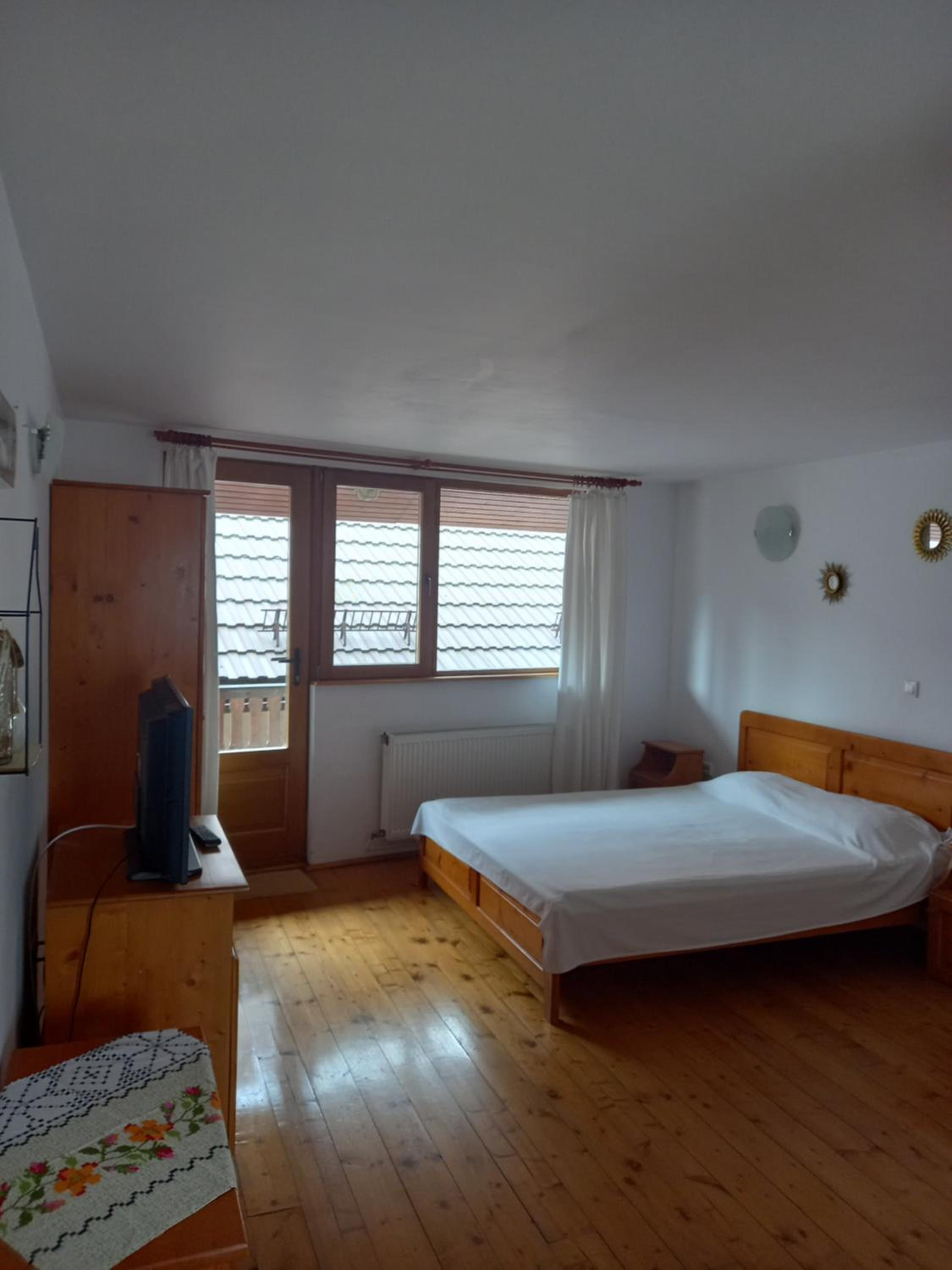 Double Room - Photo 1