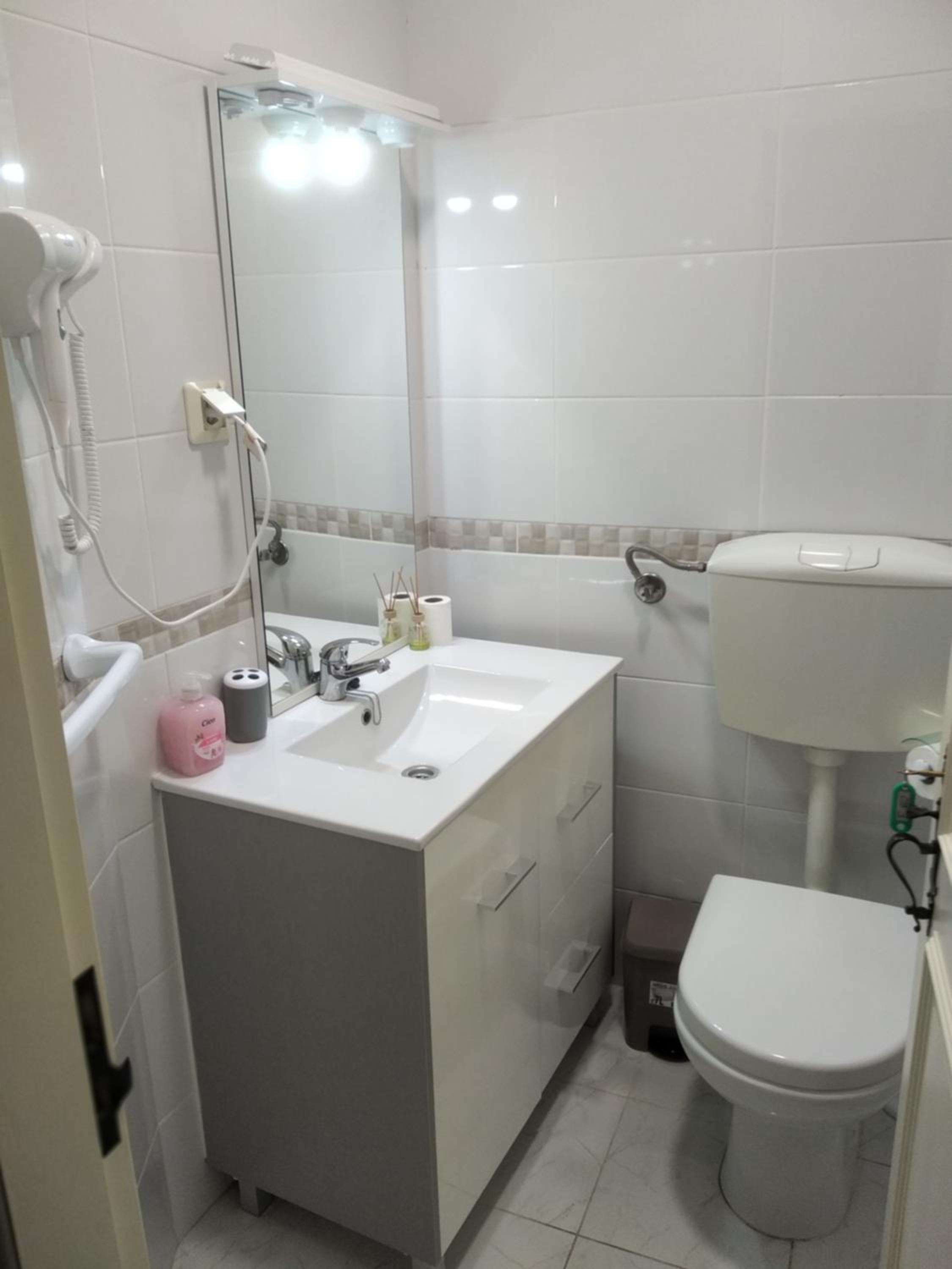 Double Room with Private External Bathroom photo 3