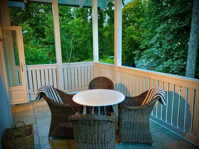 Apartment with Garden View