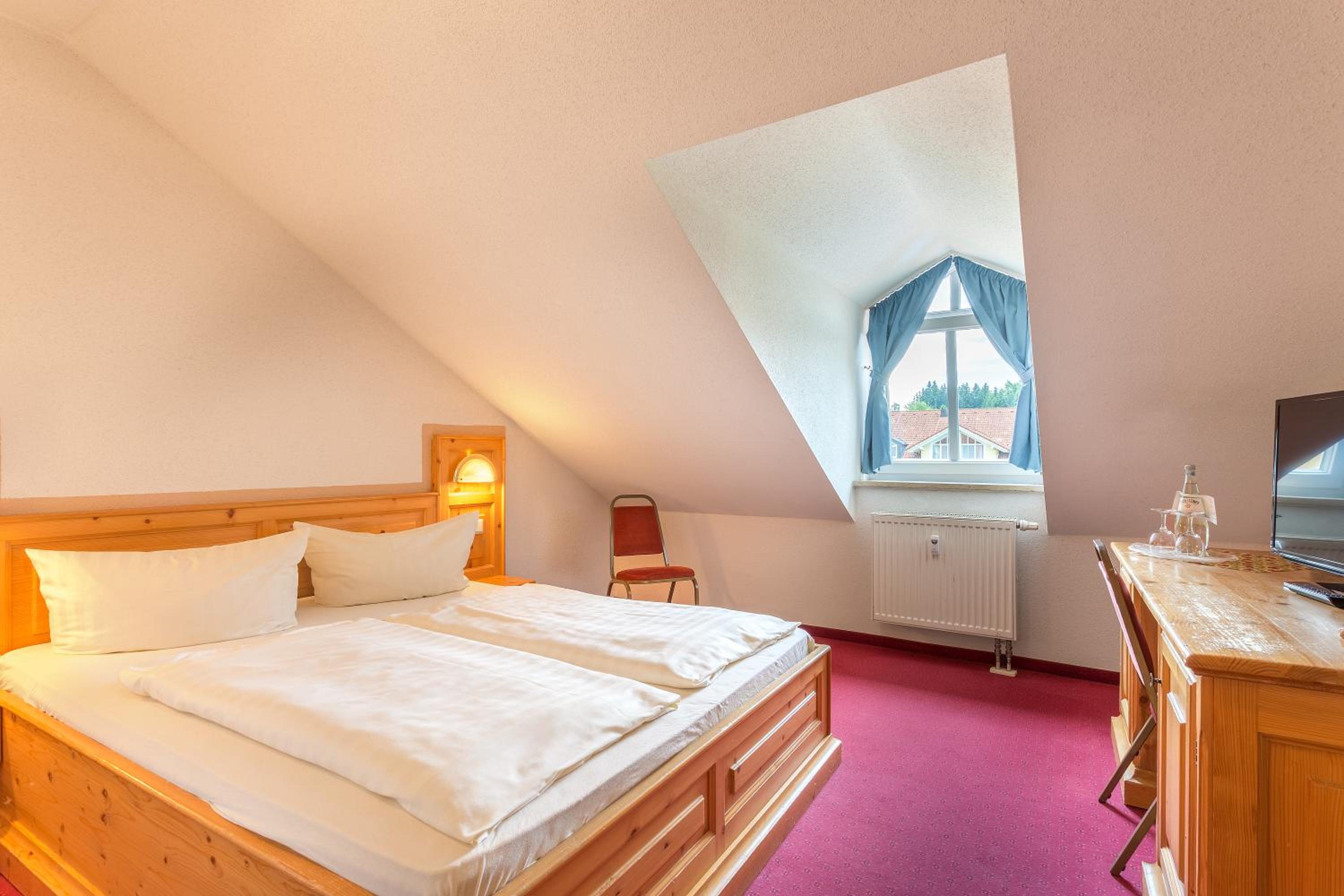 Classic Double Room