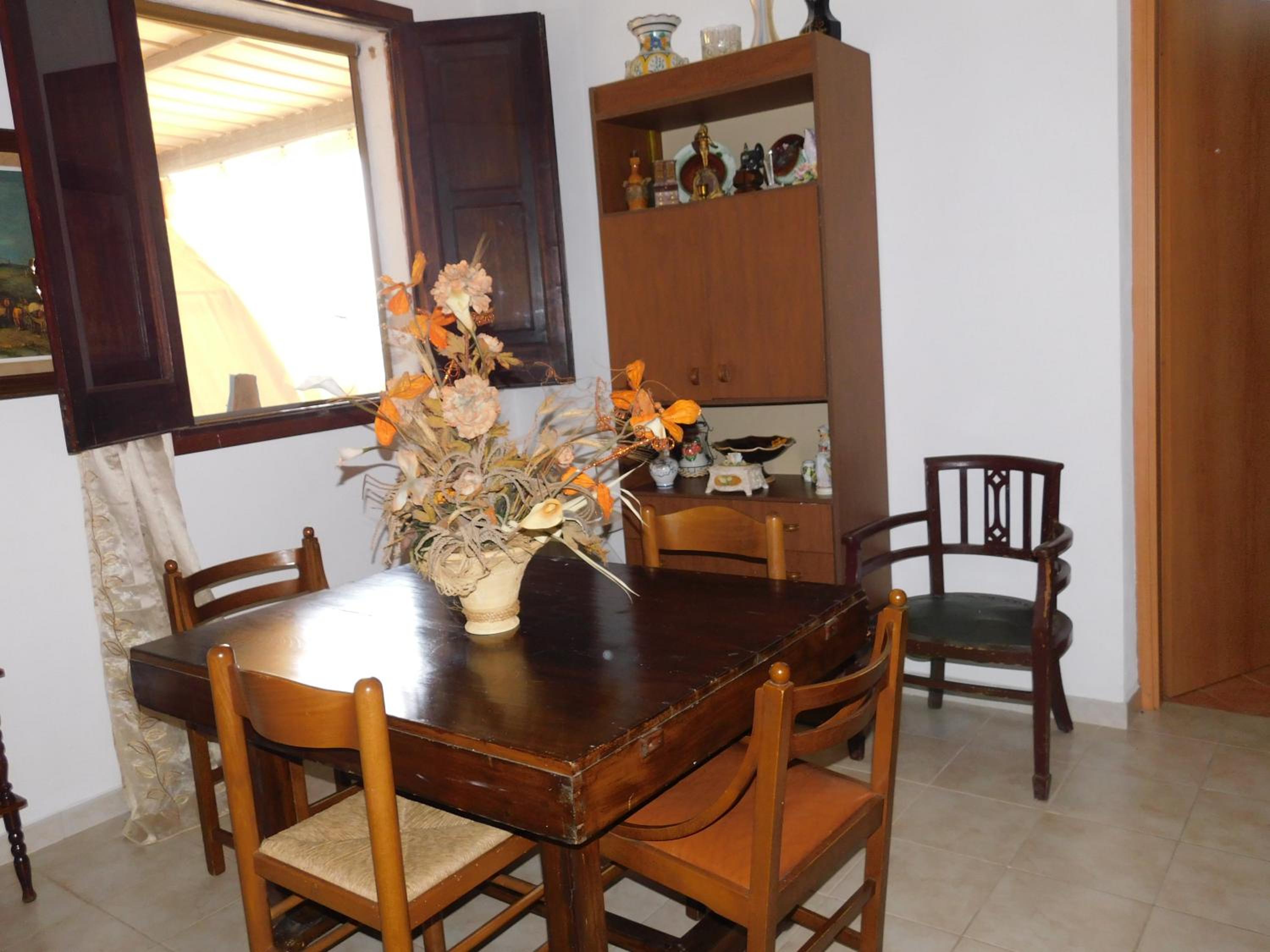 One-Bedroom House photo 3