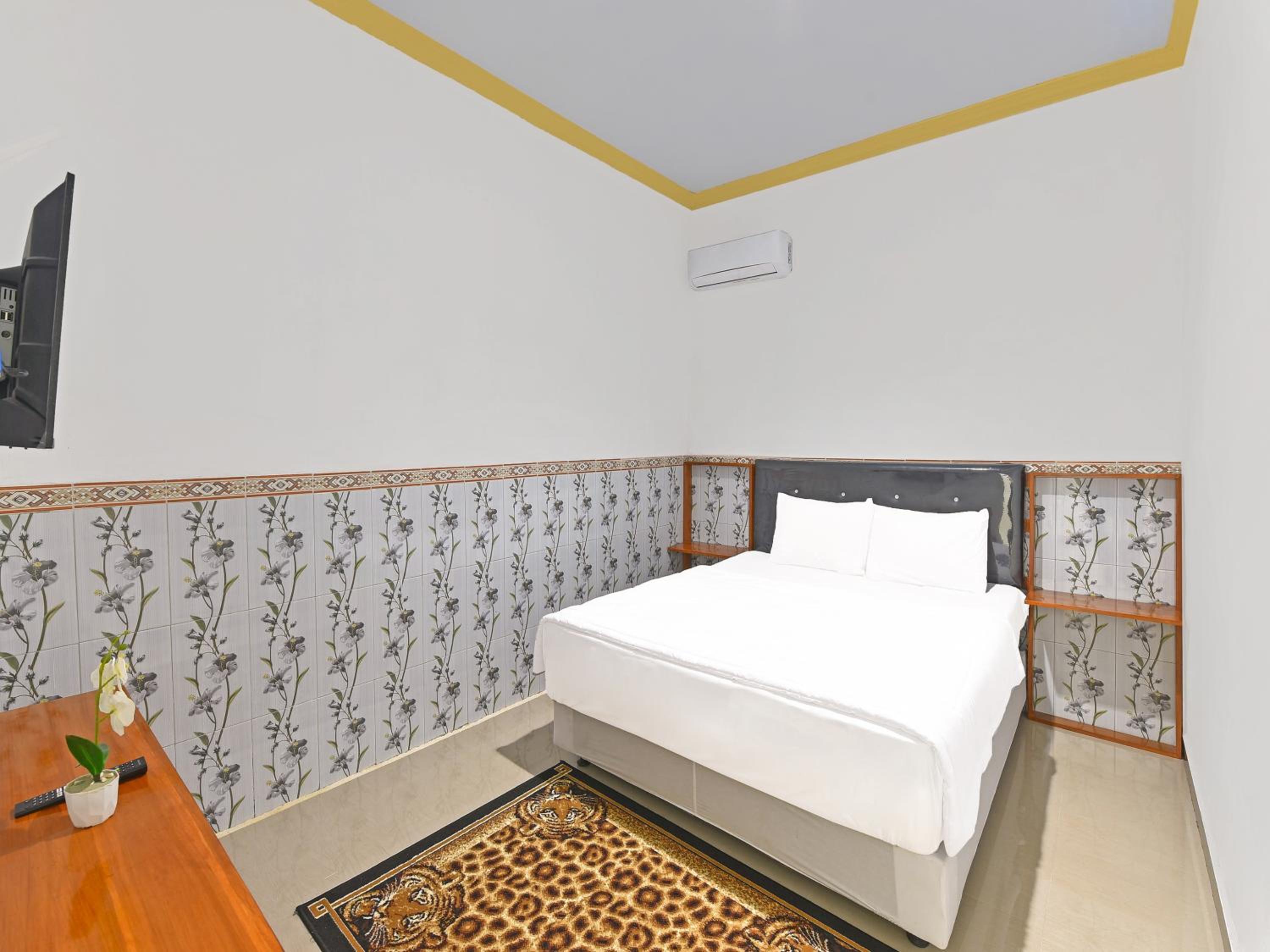 Deluxe Suite - Photo 1