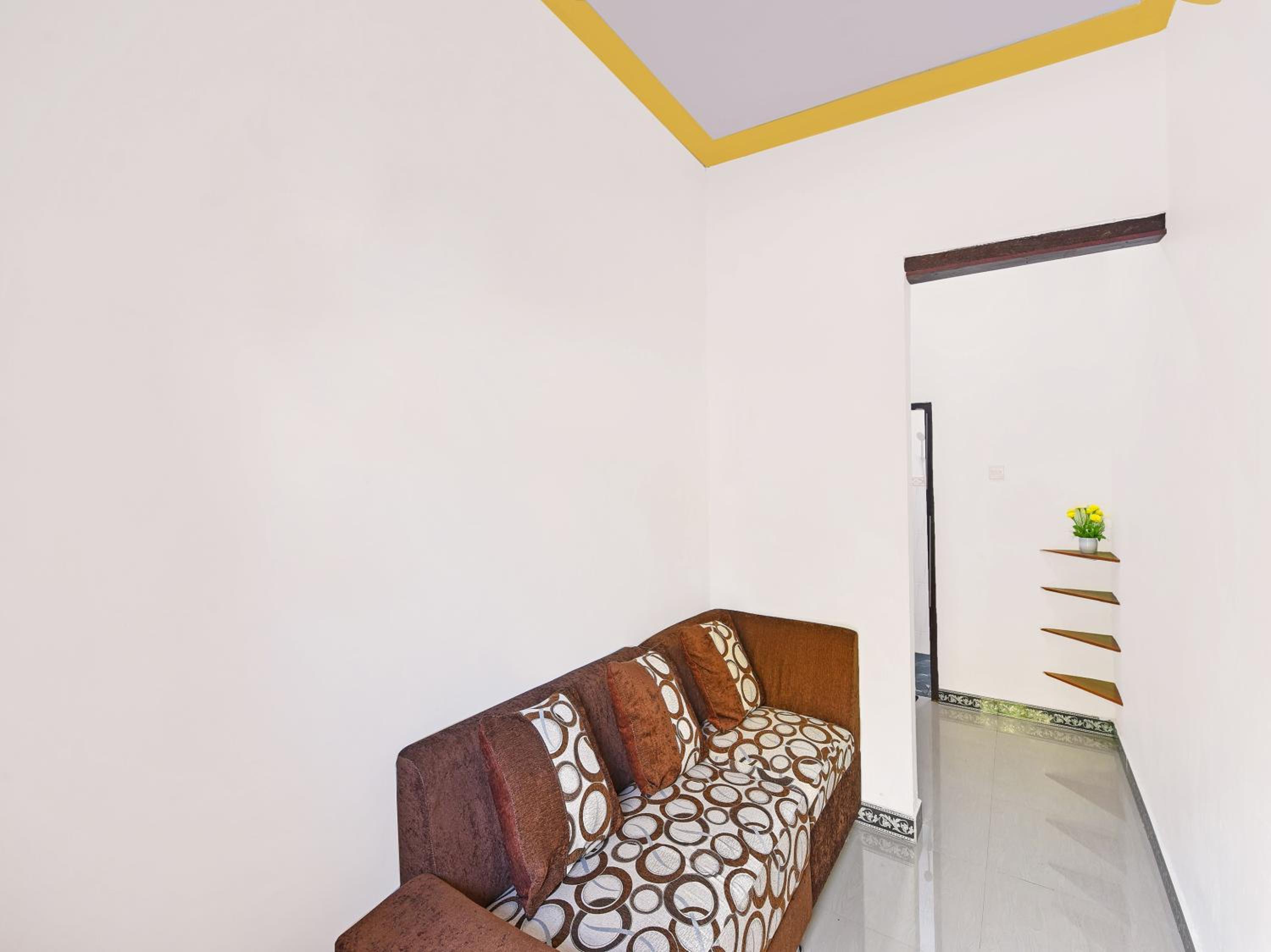 Deluxe Suite - Photo 12