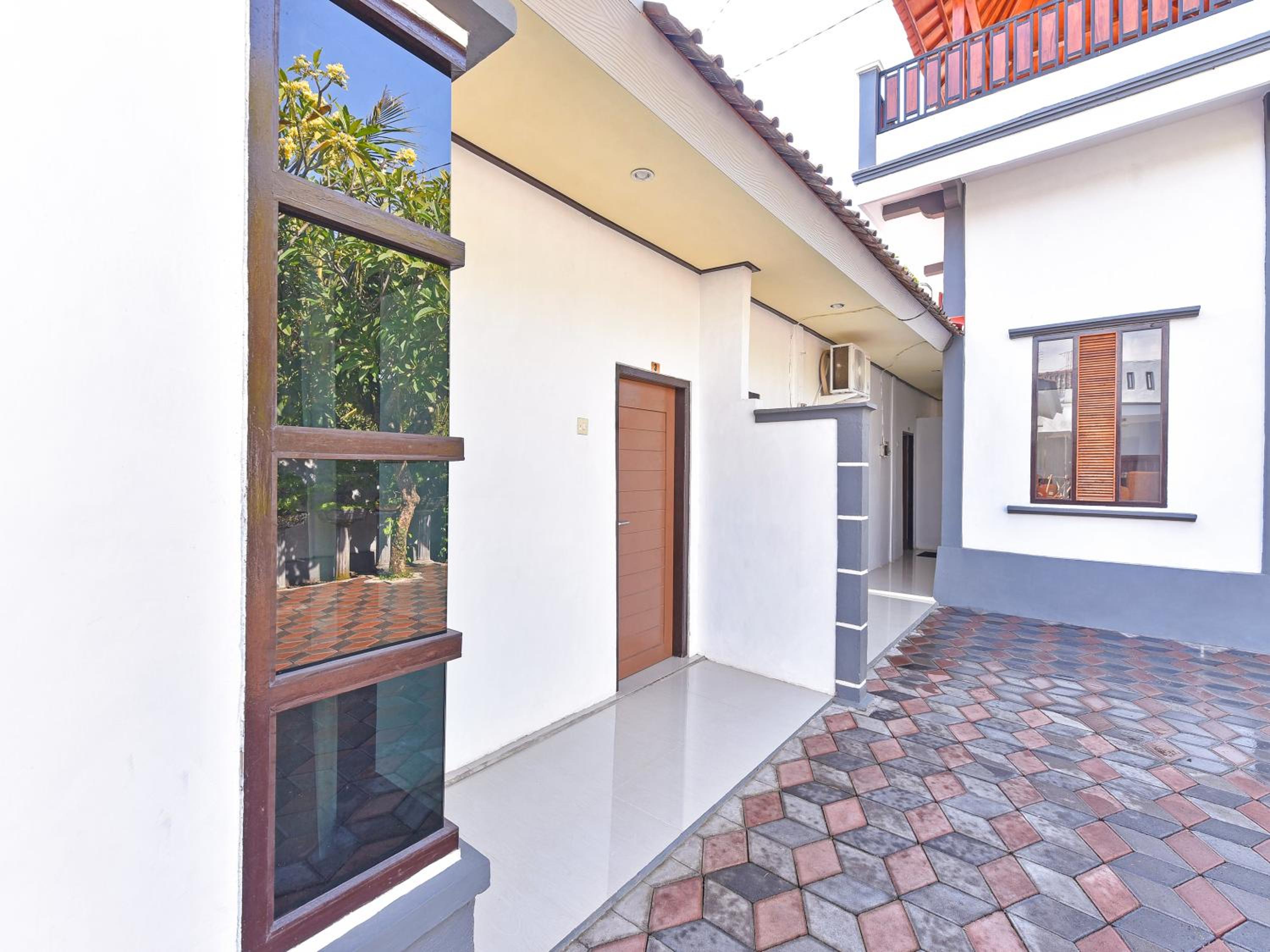 Deluxe Suite - Photo 15