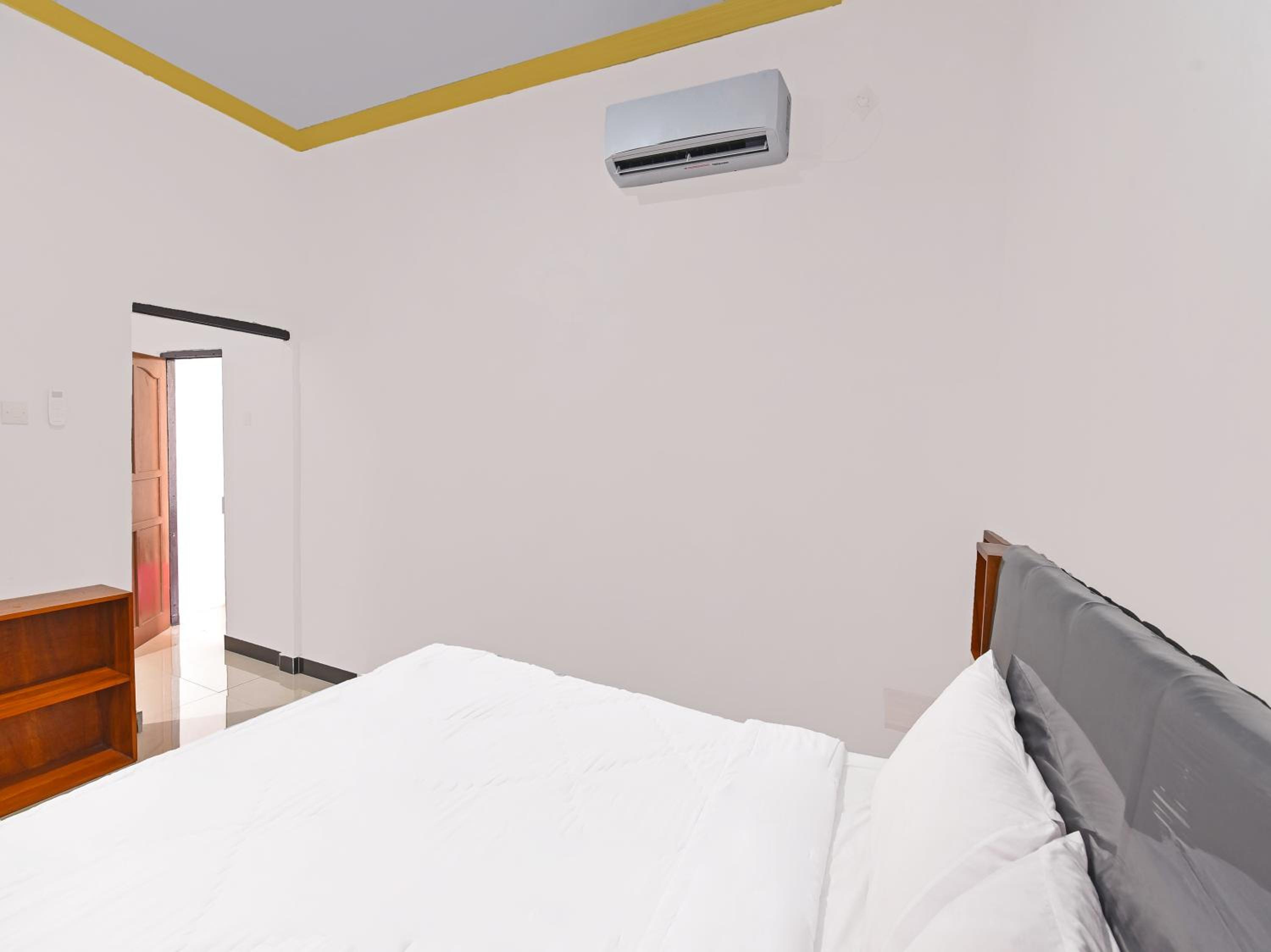 Deluxe Suite - Photo 5