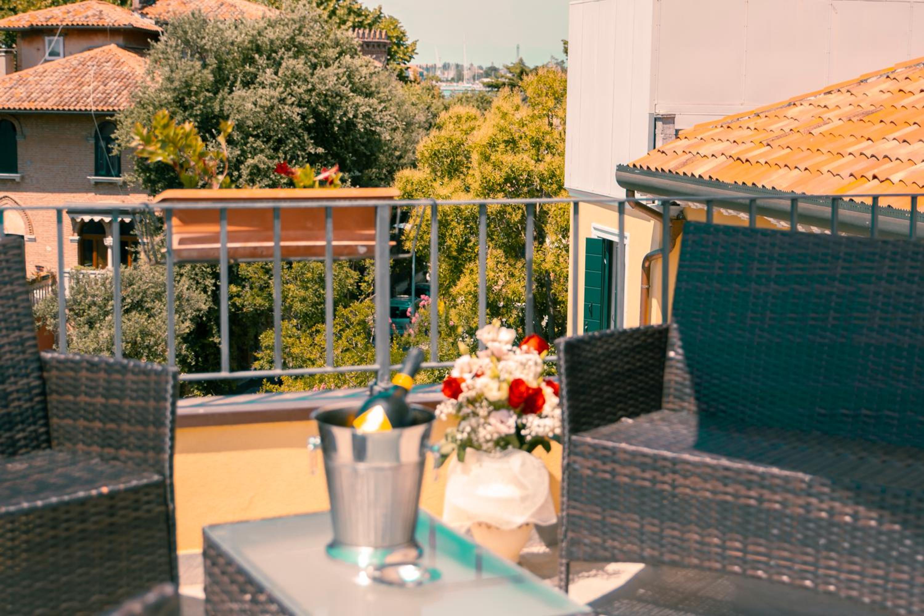 Double Room with Terrace - Photo 8