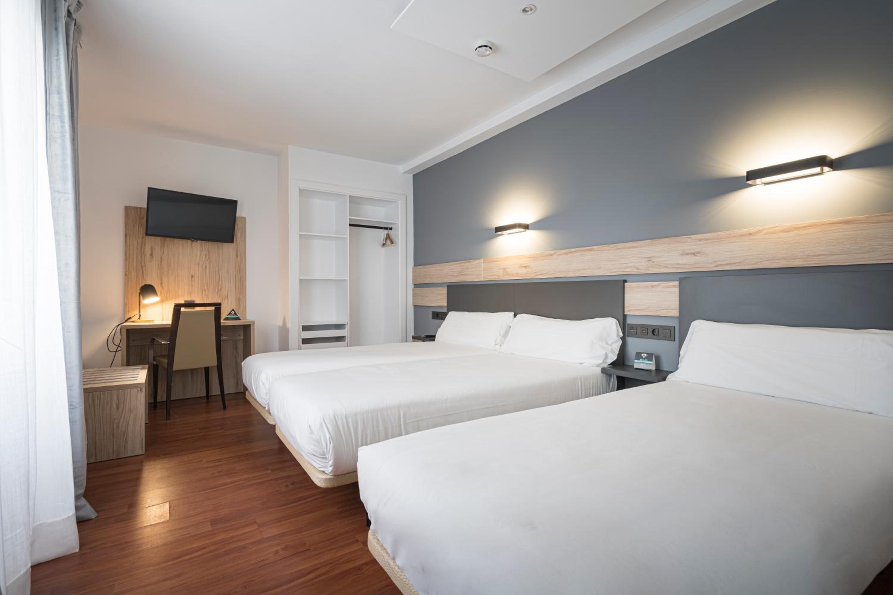 Habitación Doble con Cama Supletoria
