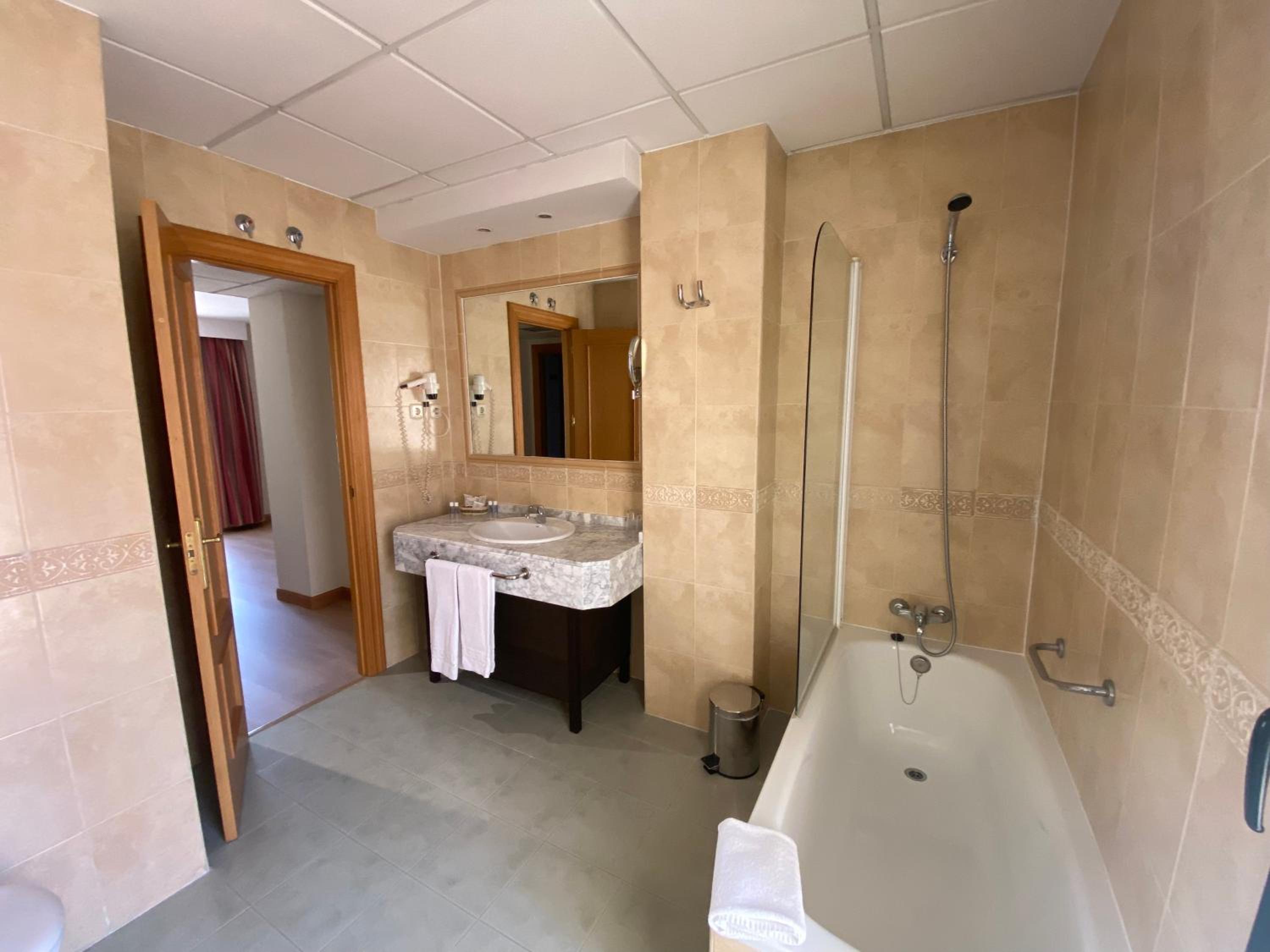 Double Room with Terrace, photo 7
