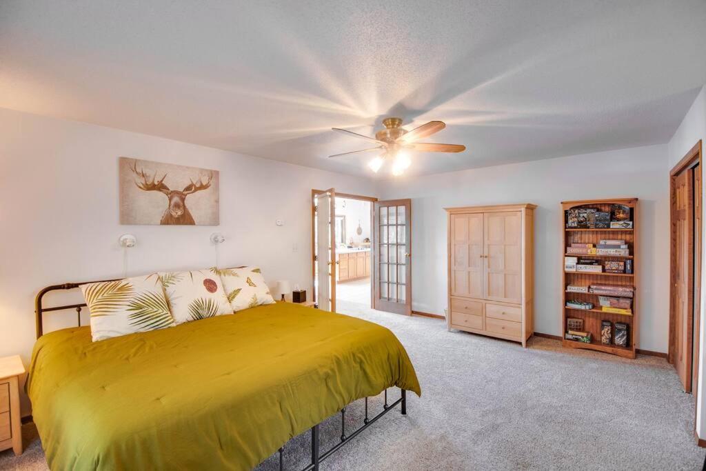 Two-Bedroom House photo 3