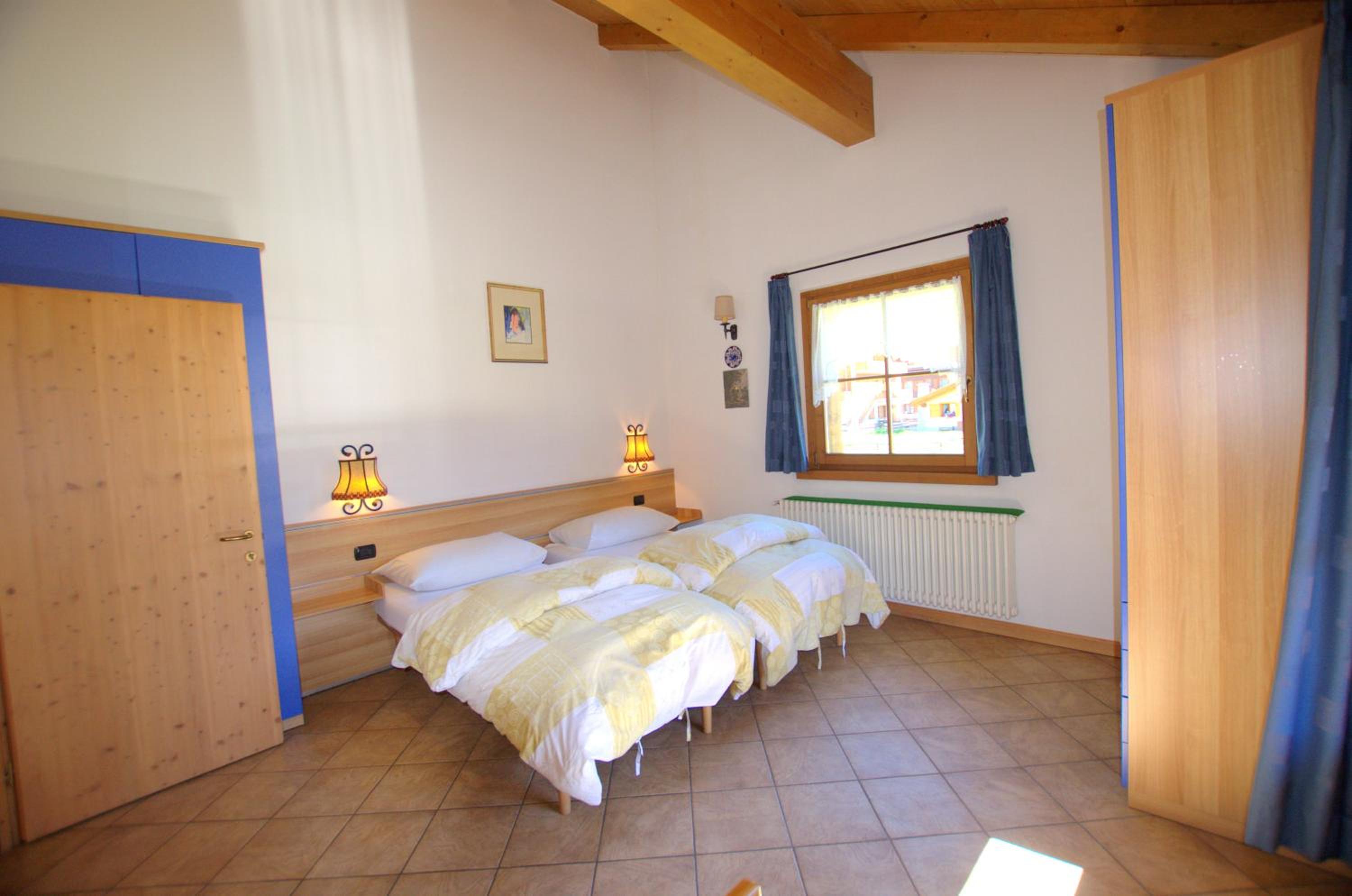 One-Bedroom Apartment with Balcony photo 2