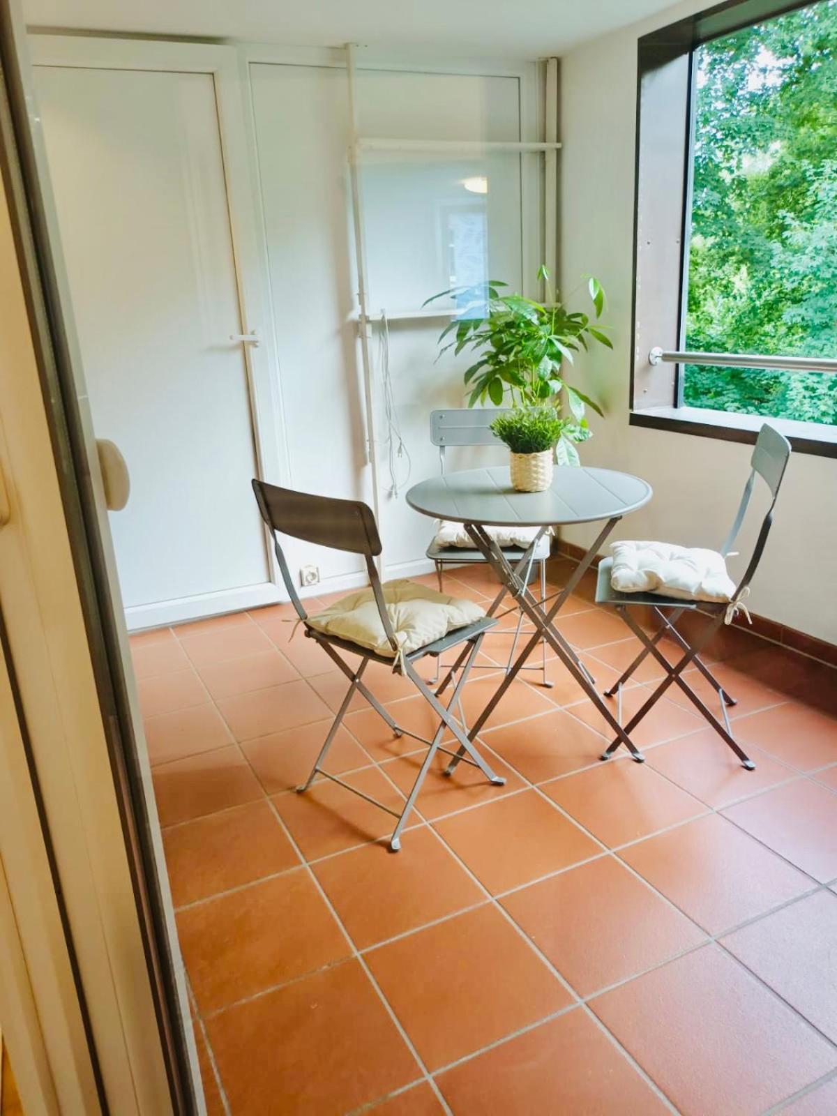 Apartment photo 2