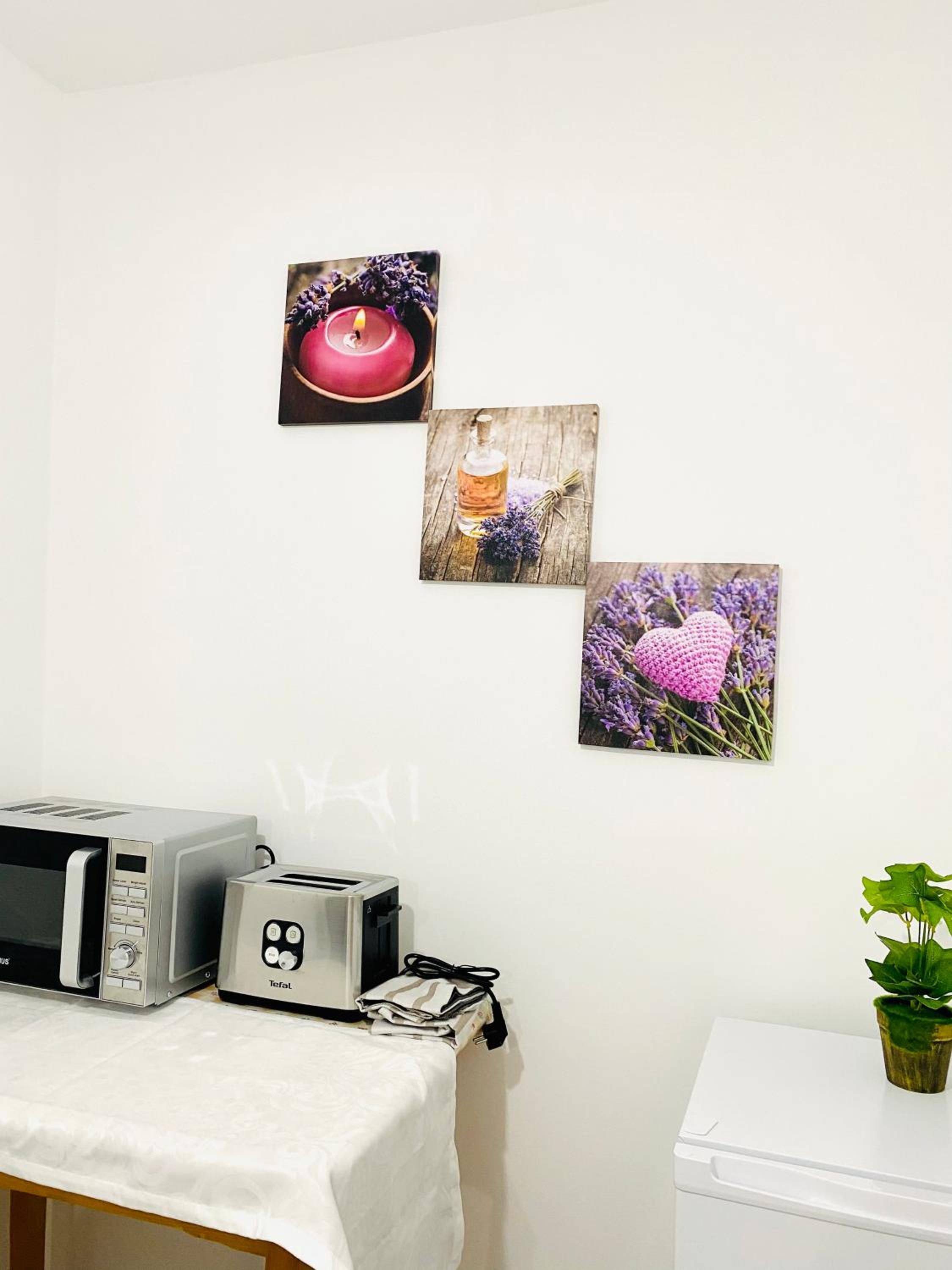 Two-Bedroom Apartment - Photo 12