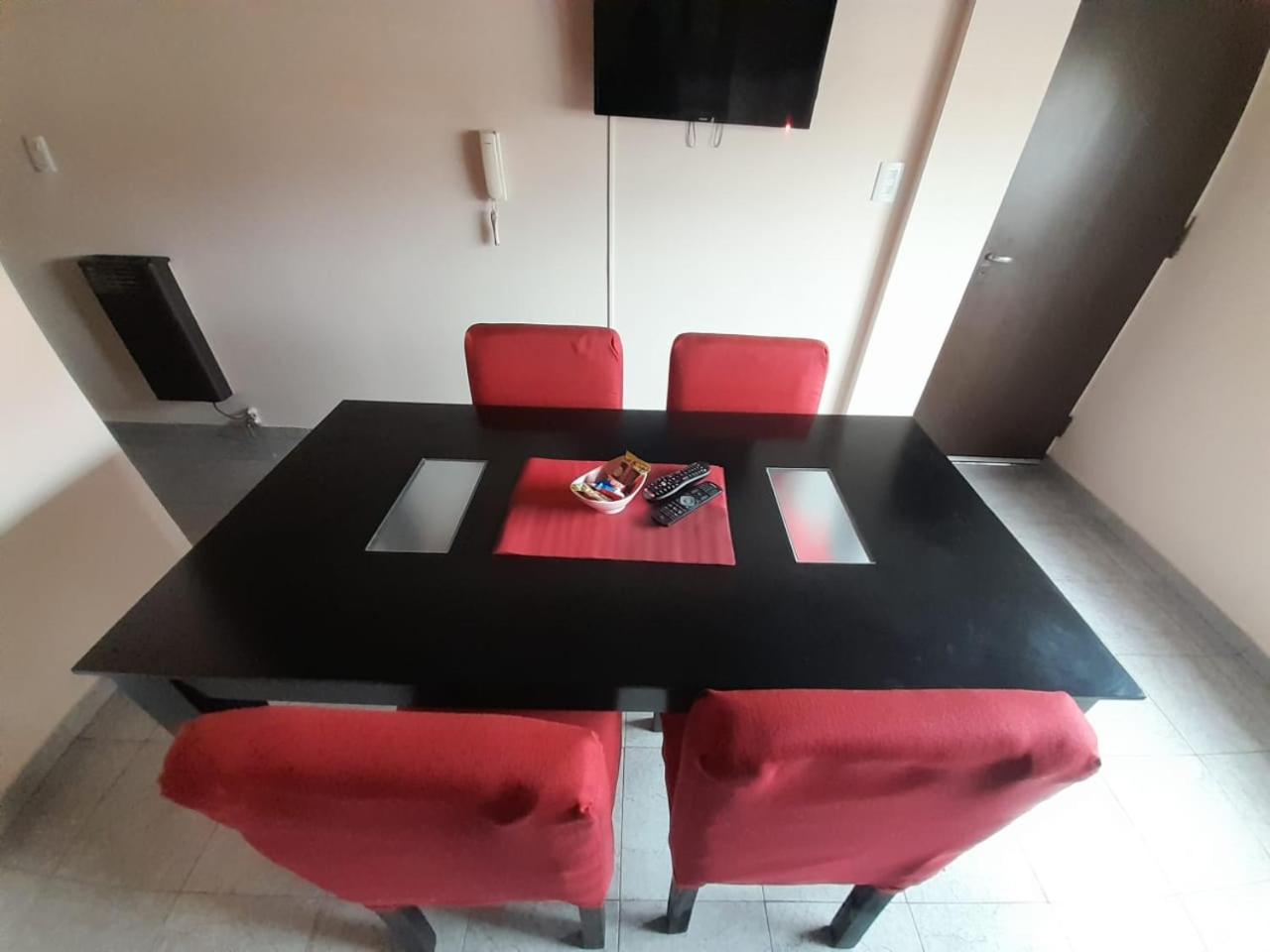 Deluxe One-Bedroom Apartment With Garden View photo 3