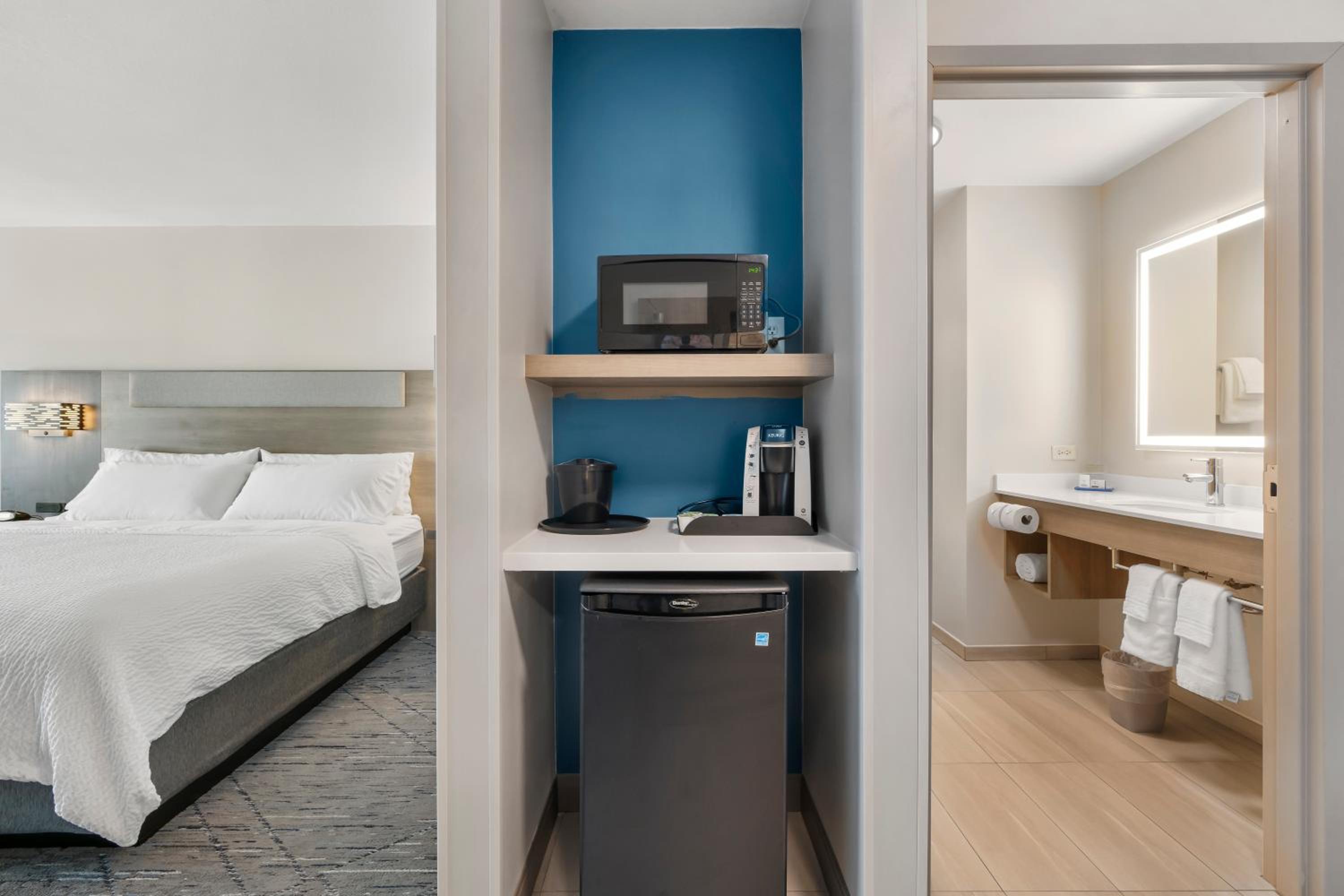 Standard Room - Photo 17