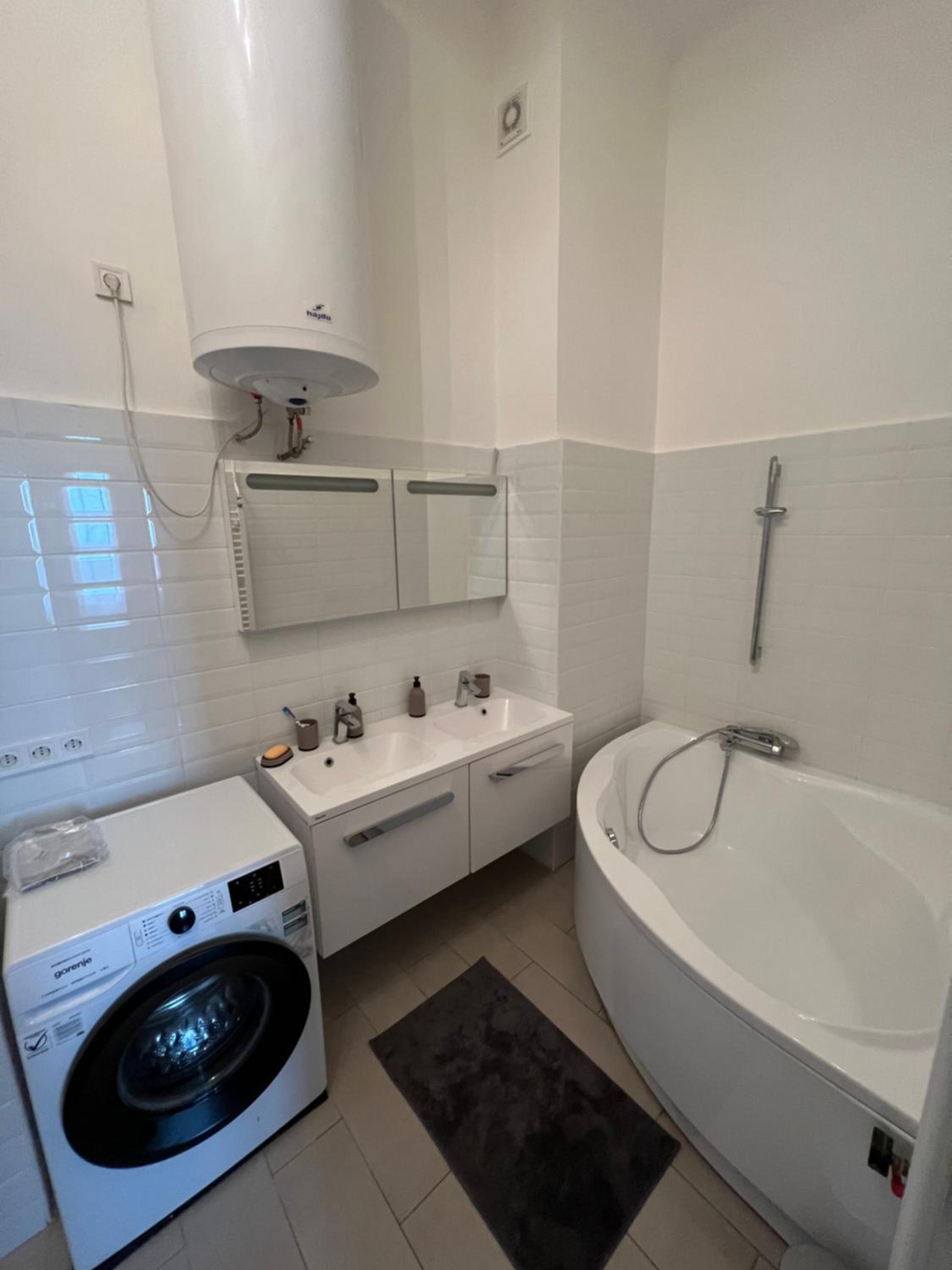 Two-Bedroom Apartment - Photo 12