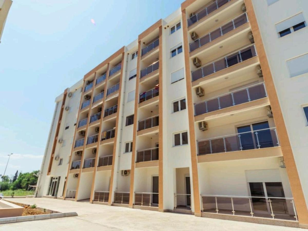 One Bedroom Apartment