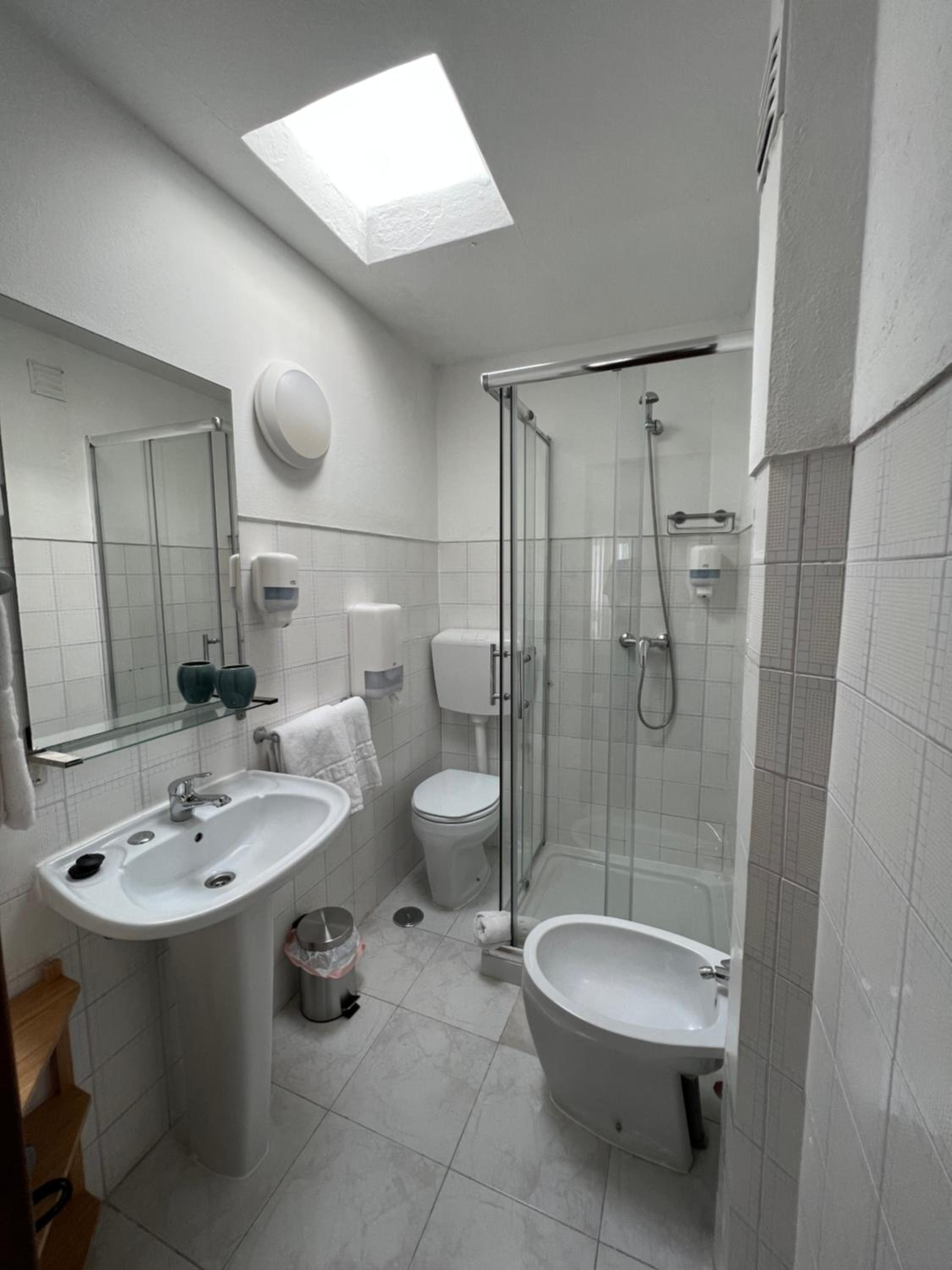 Double Room with Balcony photo 3