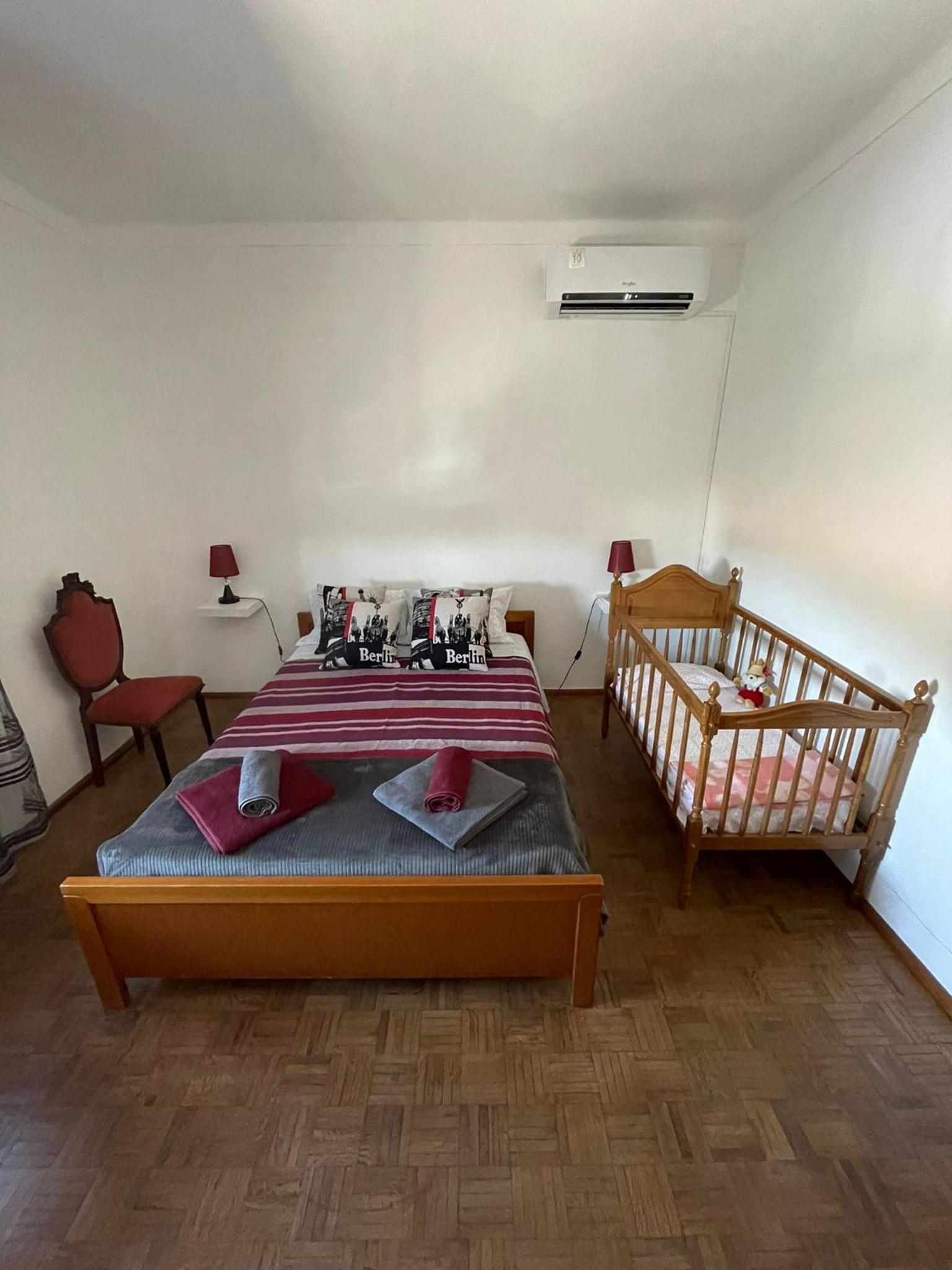 Three-Bedroom Apartment - Photo 4
