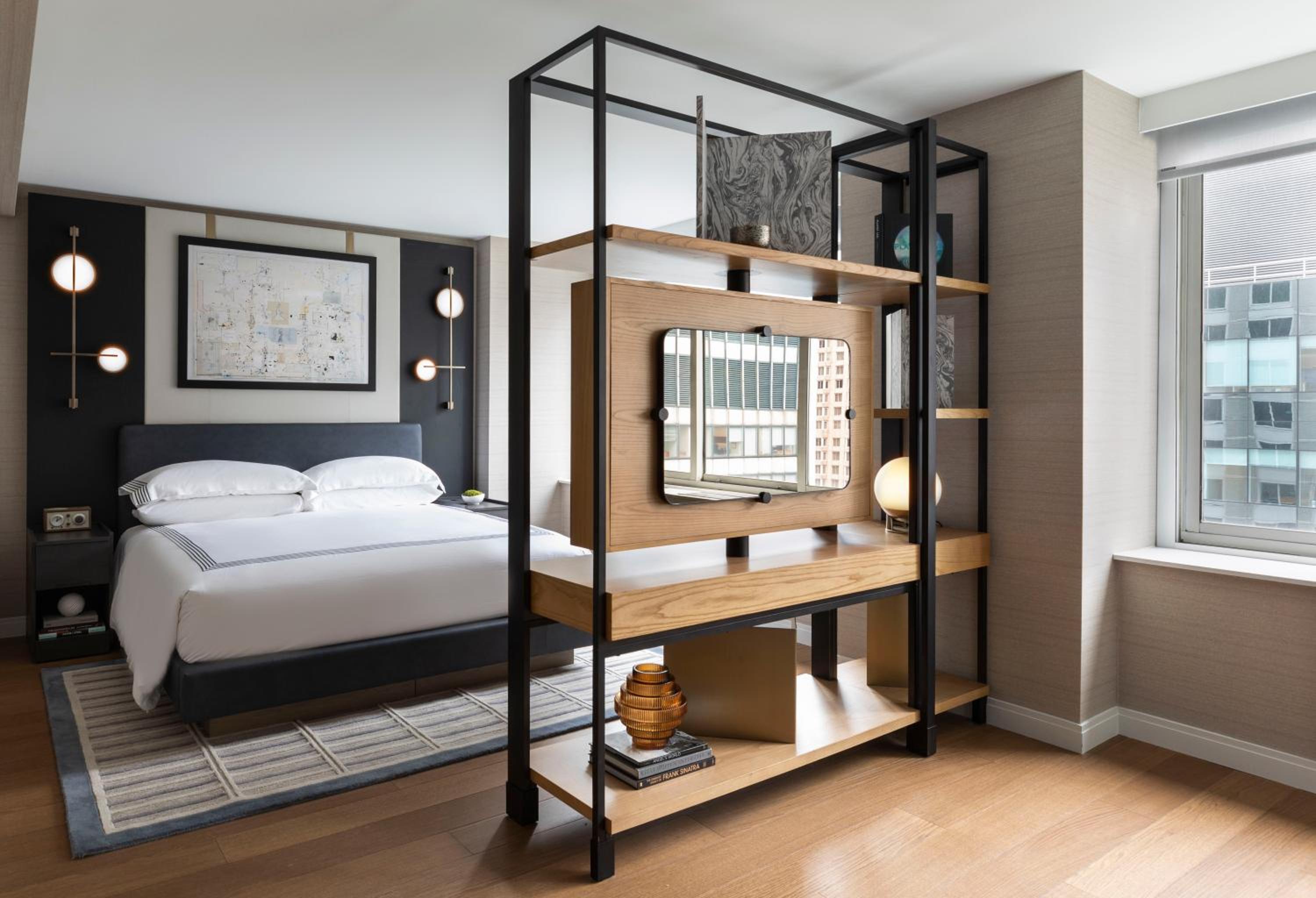 King Studio Suite - High Floor thumbnail 6