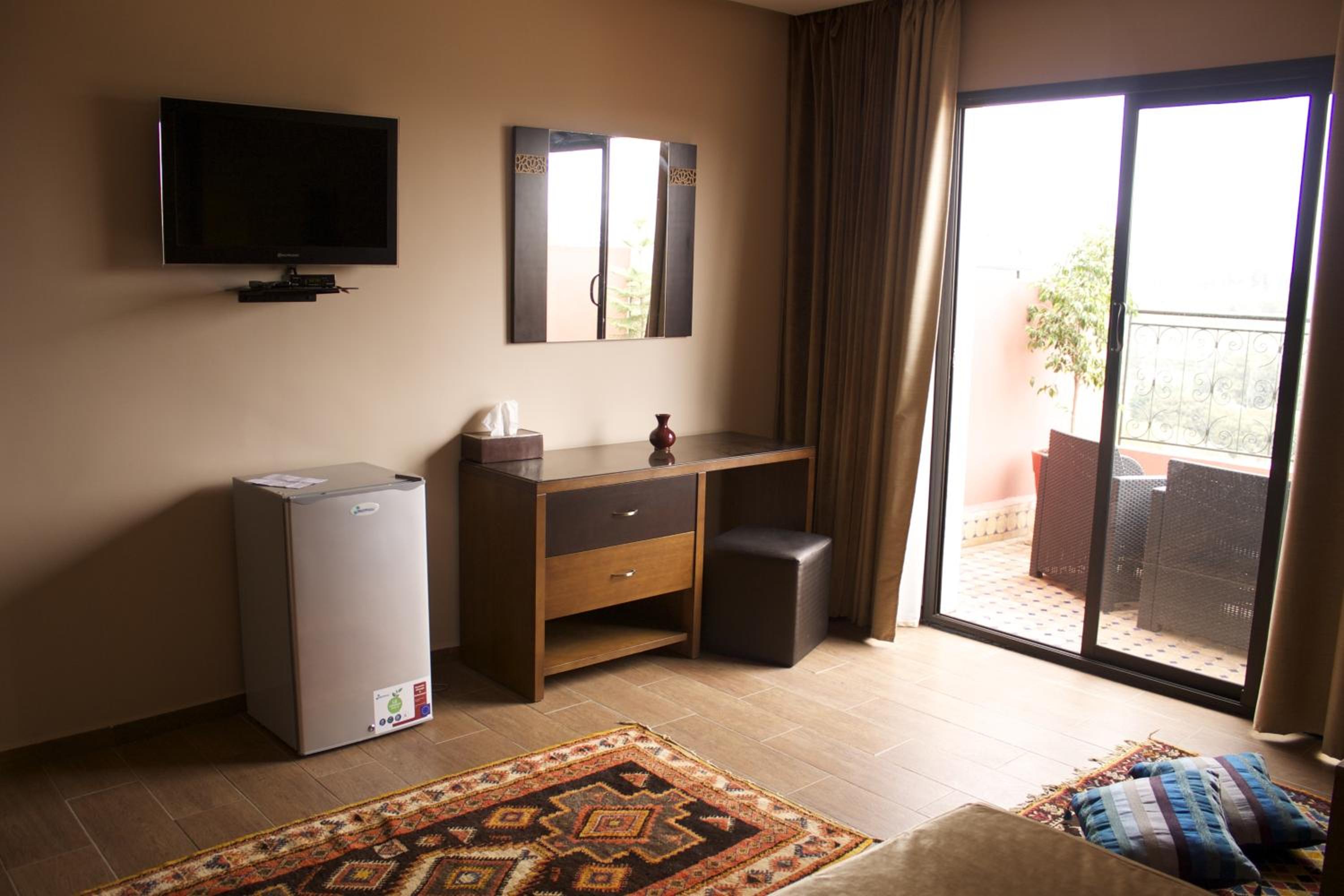 Deluxe Double Room with Balcony photo 1