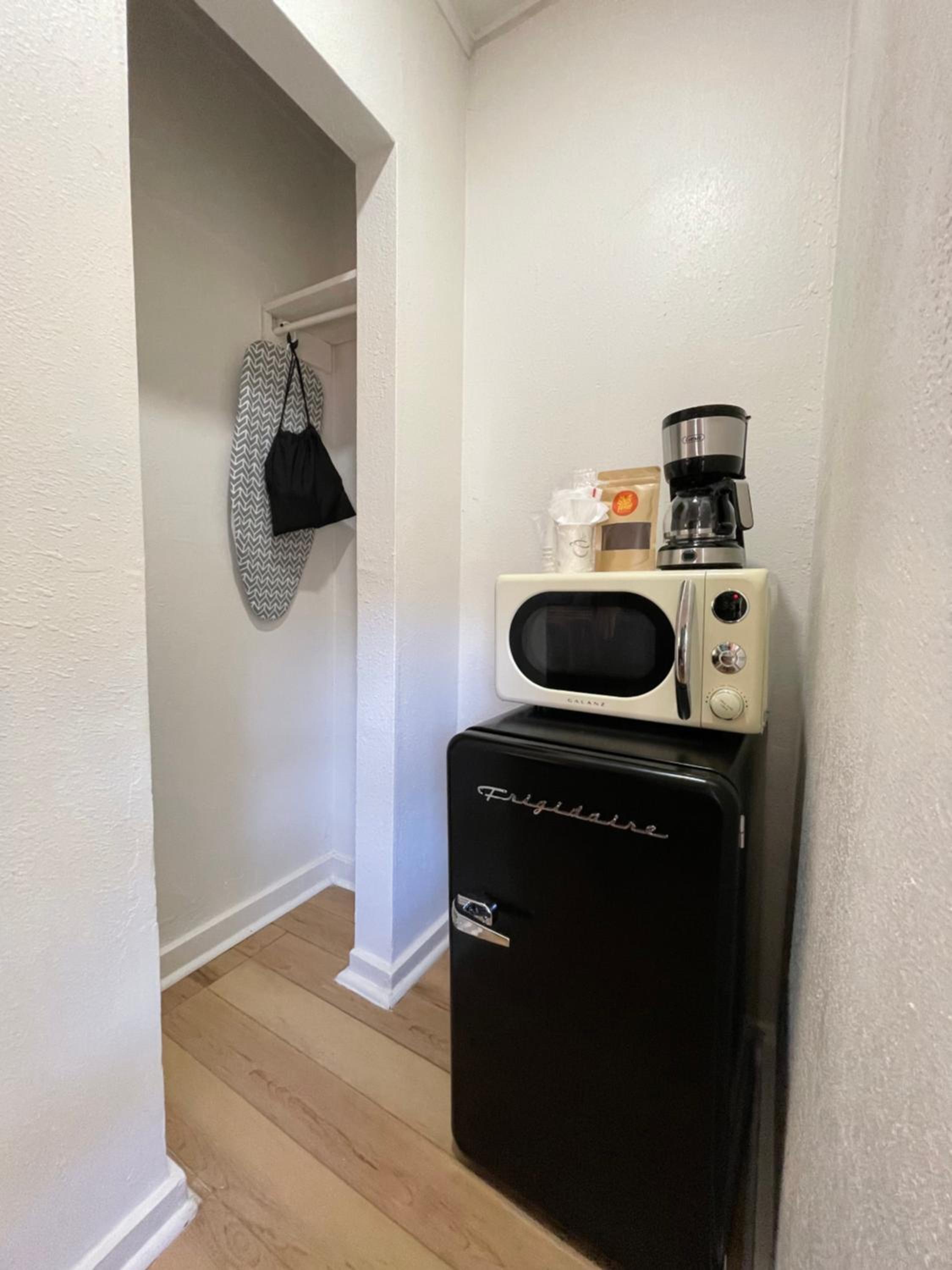 Budget Double Room - Photo 25