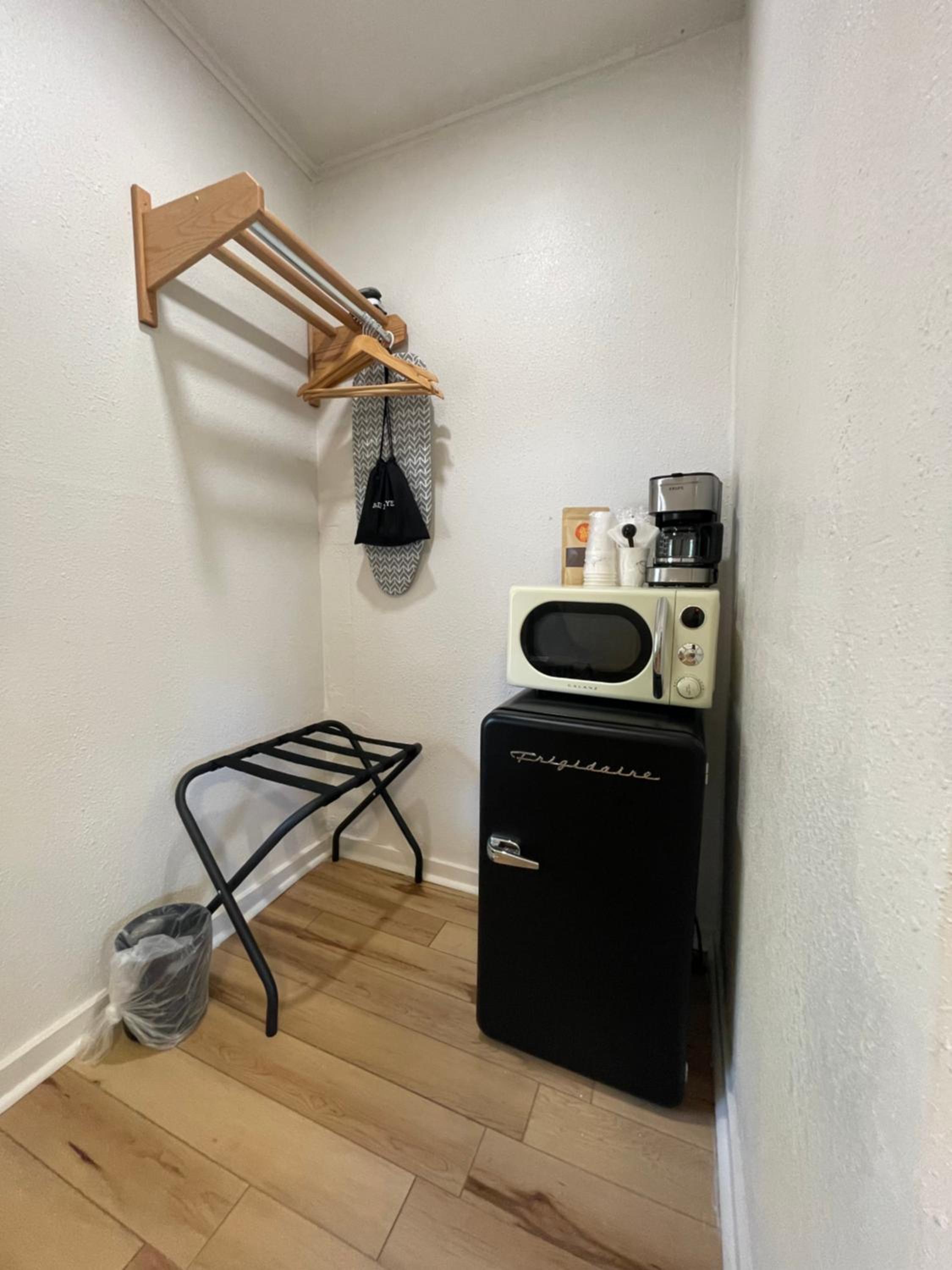 Budget Double Room - Photo 29