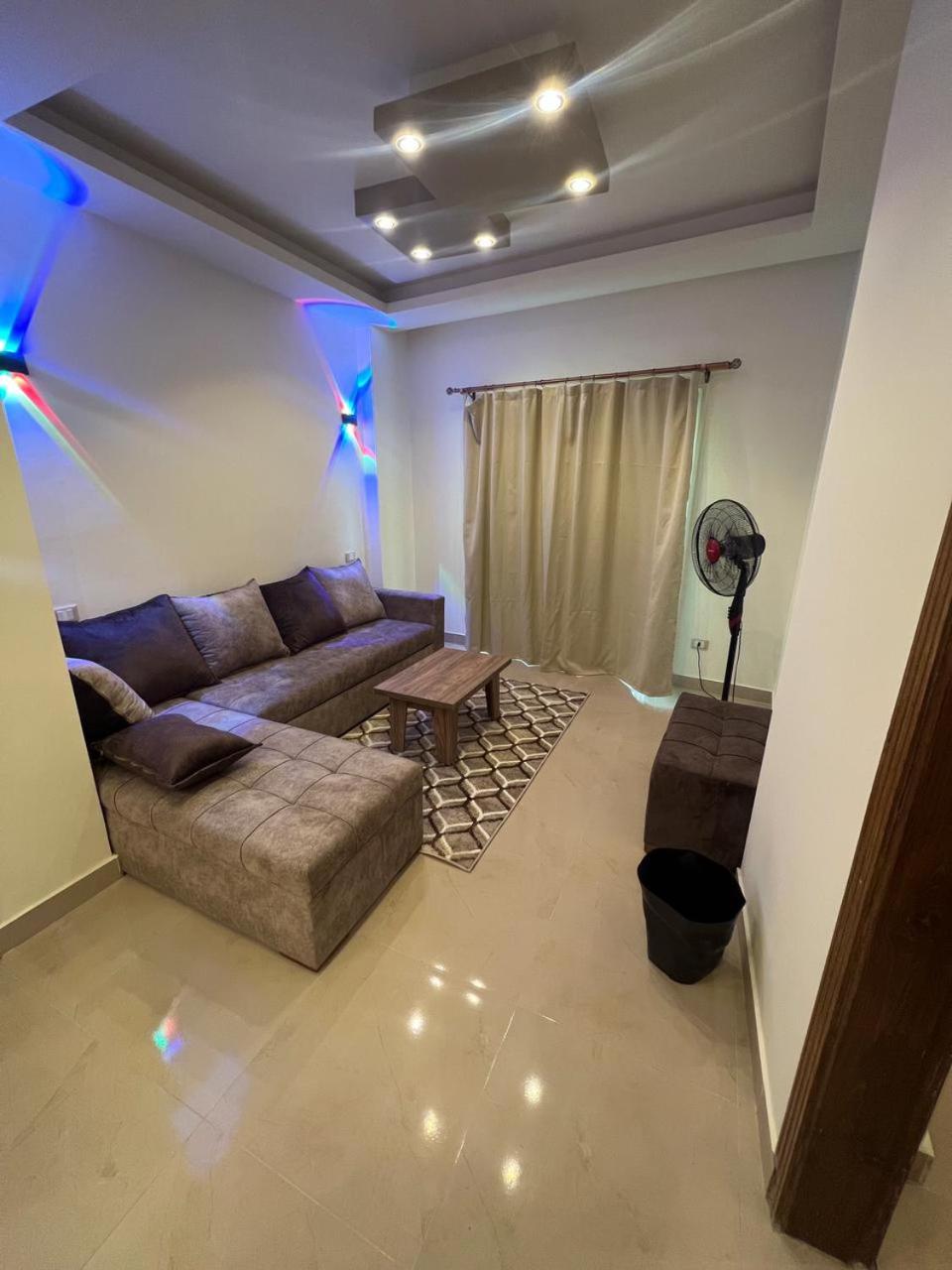 Two-Bedroom Apartment - Photo 3