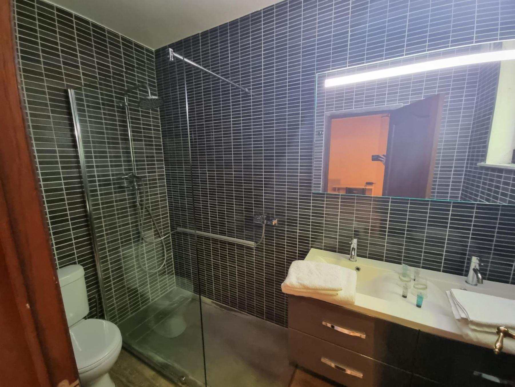 Double Room - Photo 3