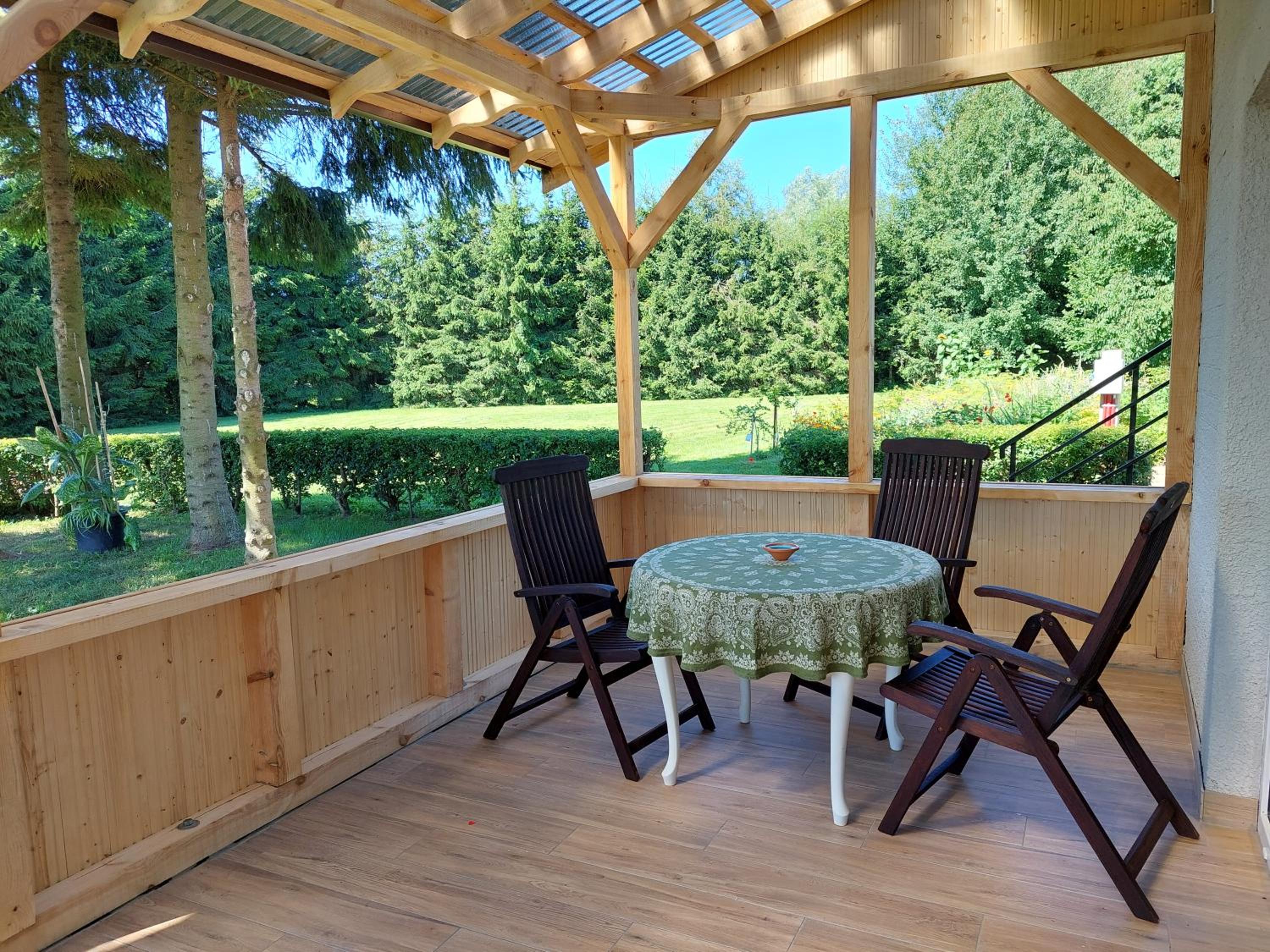 Family Room with Garden View photo 2