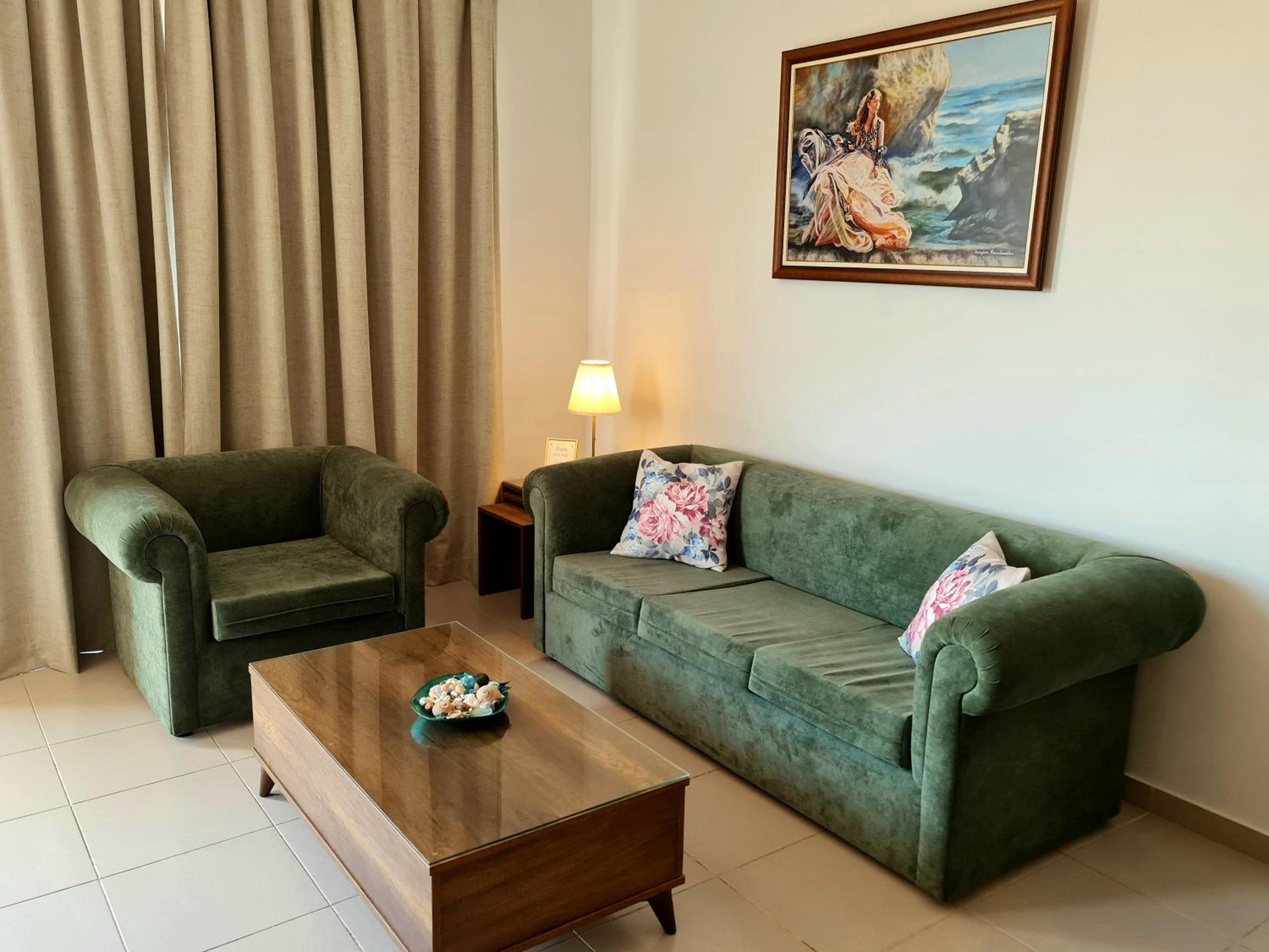 Apartment - Ground Floor photo 3