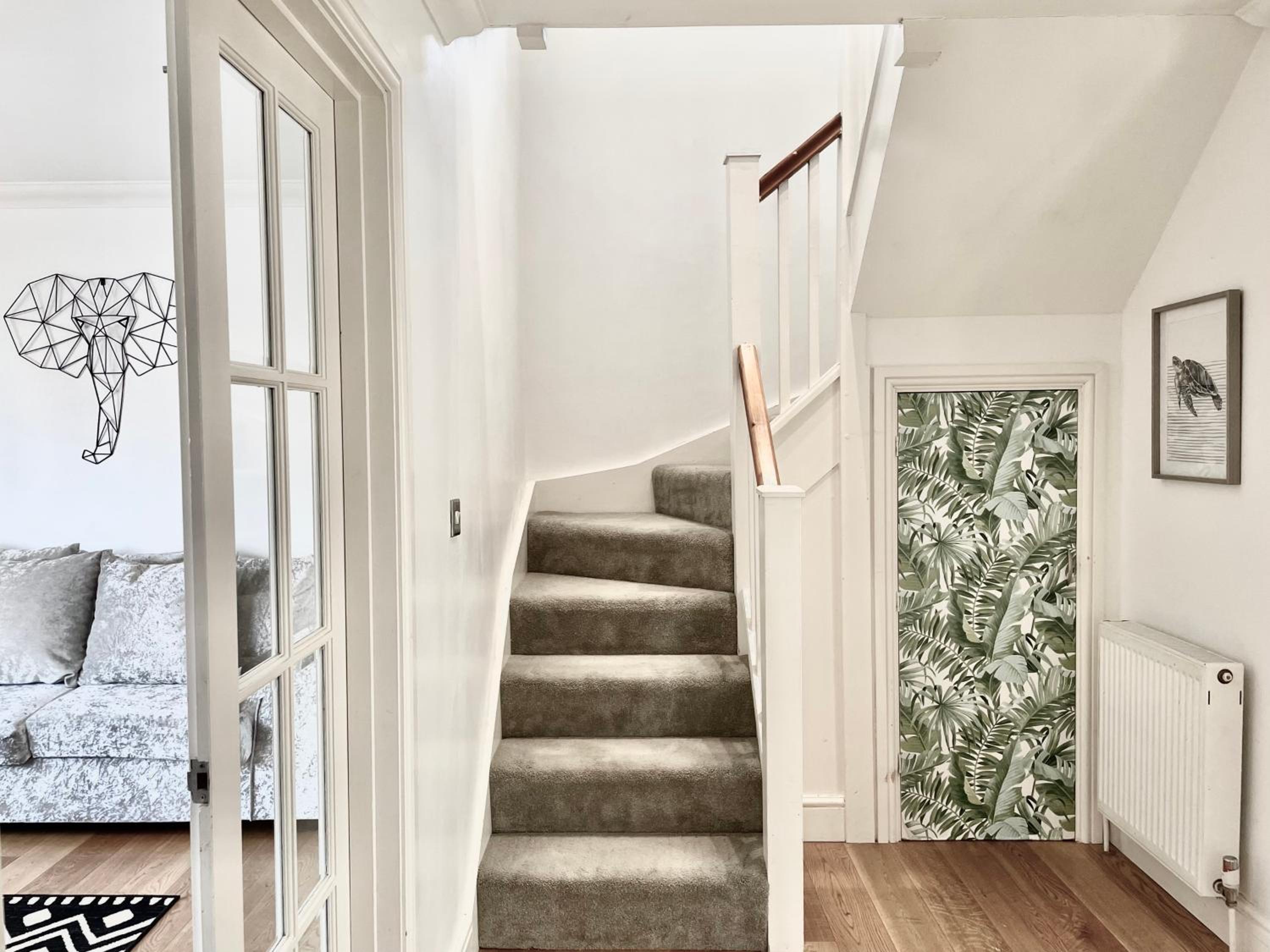 Three-Bedroom House photo 2