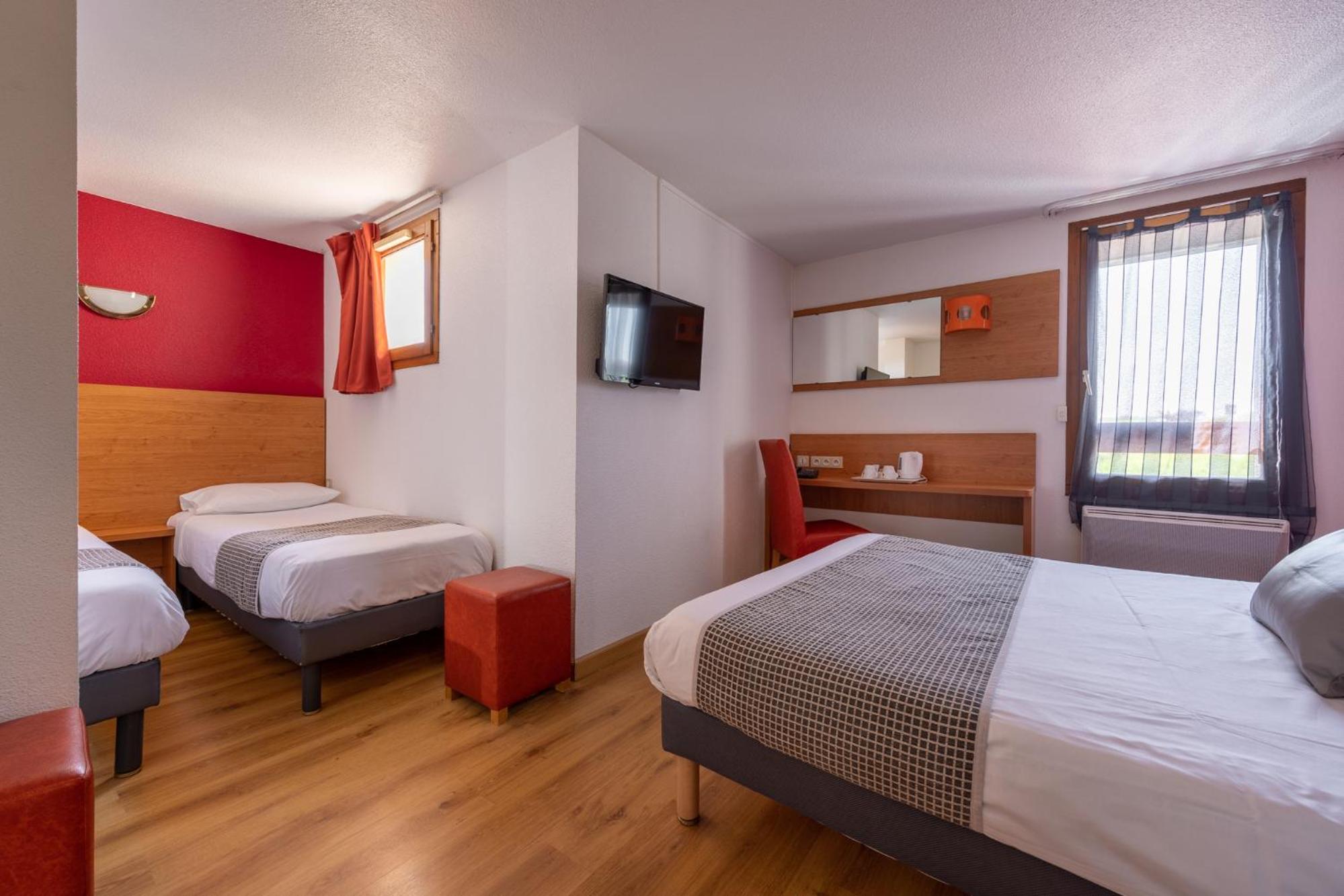 Quadruple Room - Photo 5
