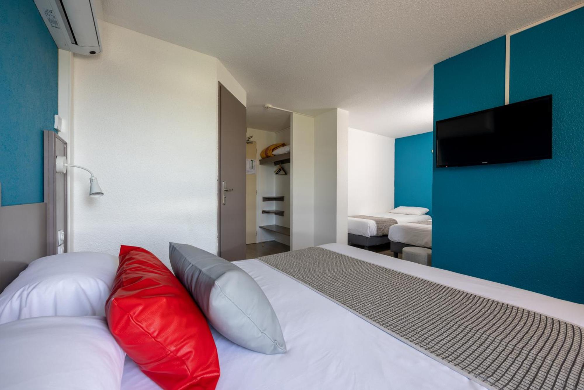 Quadruple Room - Photo 4