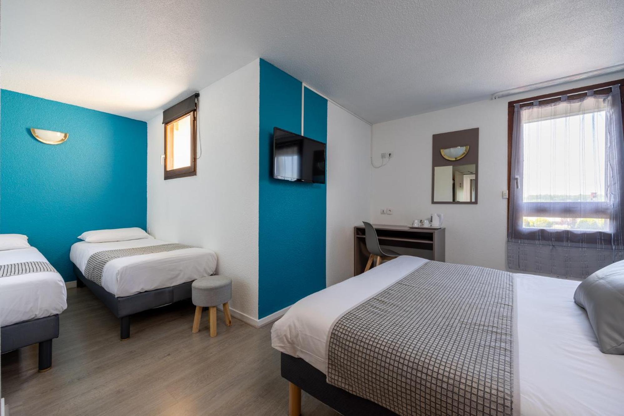Quadruple Room - Photo 6
