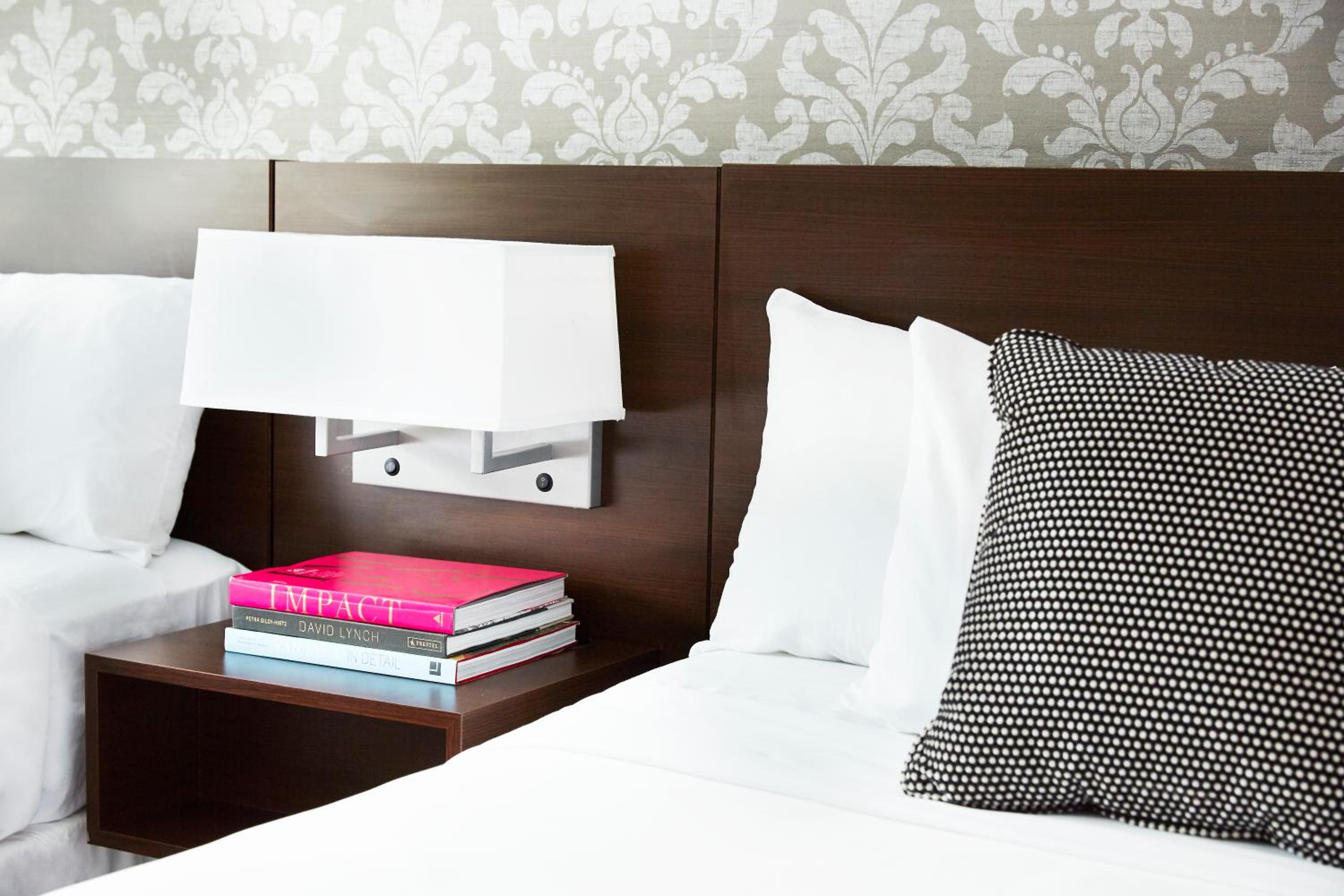 Double Room with Two Double Beds - Non-Smoking - Photo 5