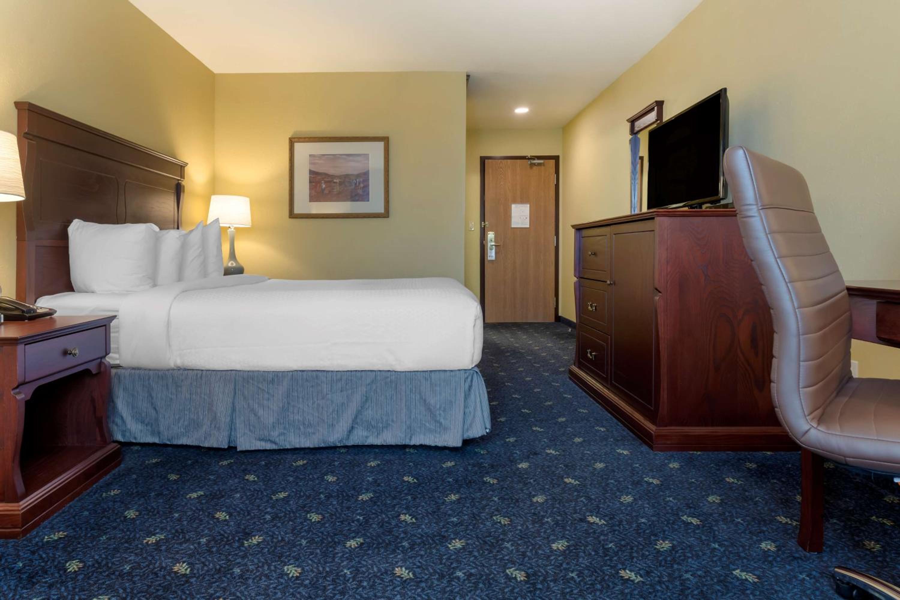 Queen Room - Photo 1