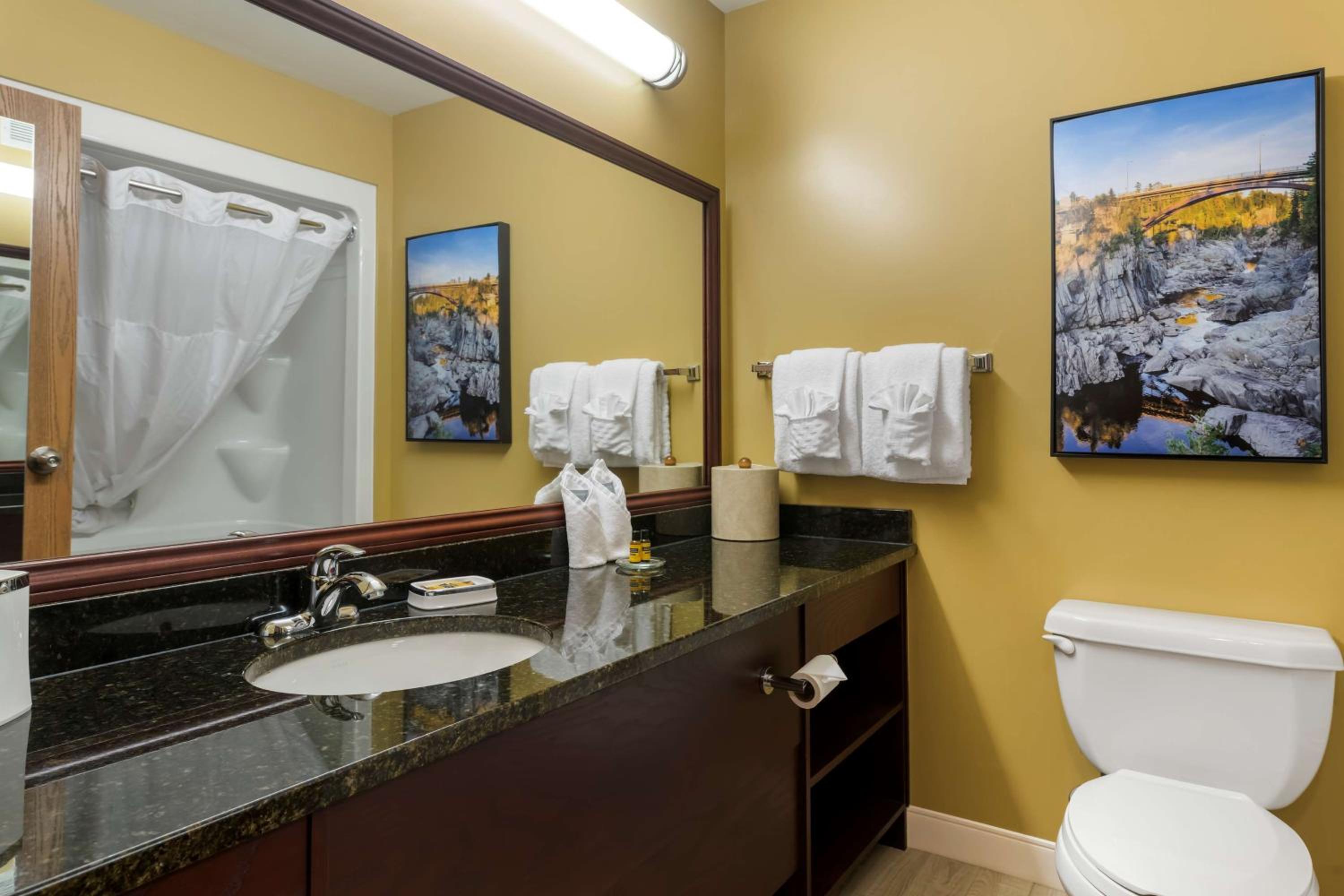 Queen Room - Photo 4